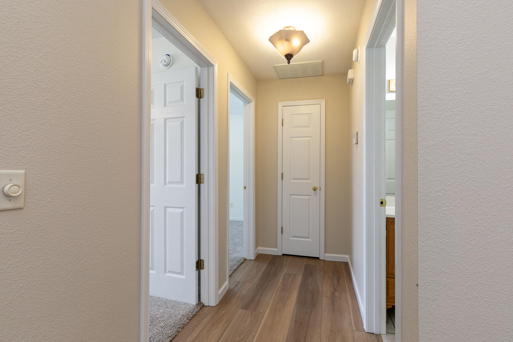500 North Oakland Avenue Property Photo 17