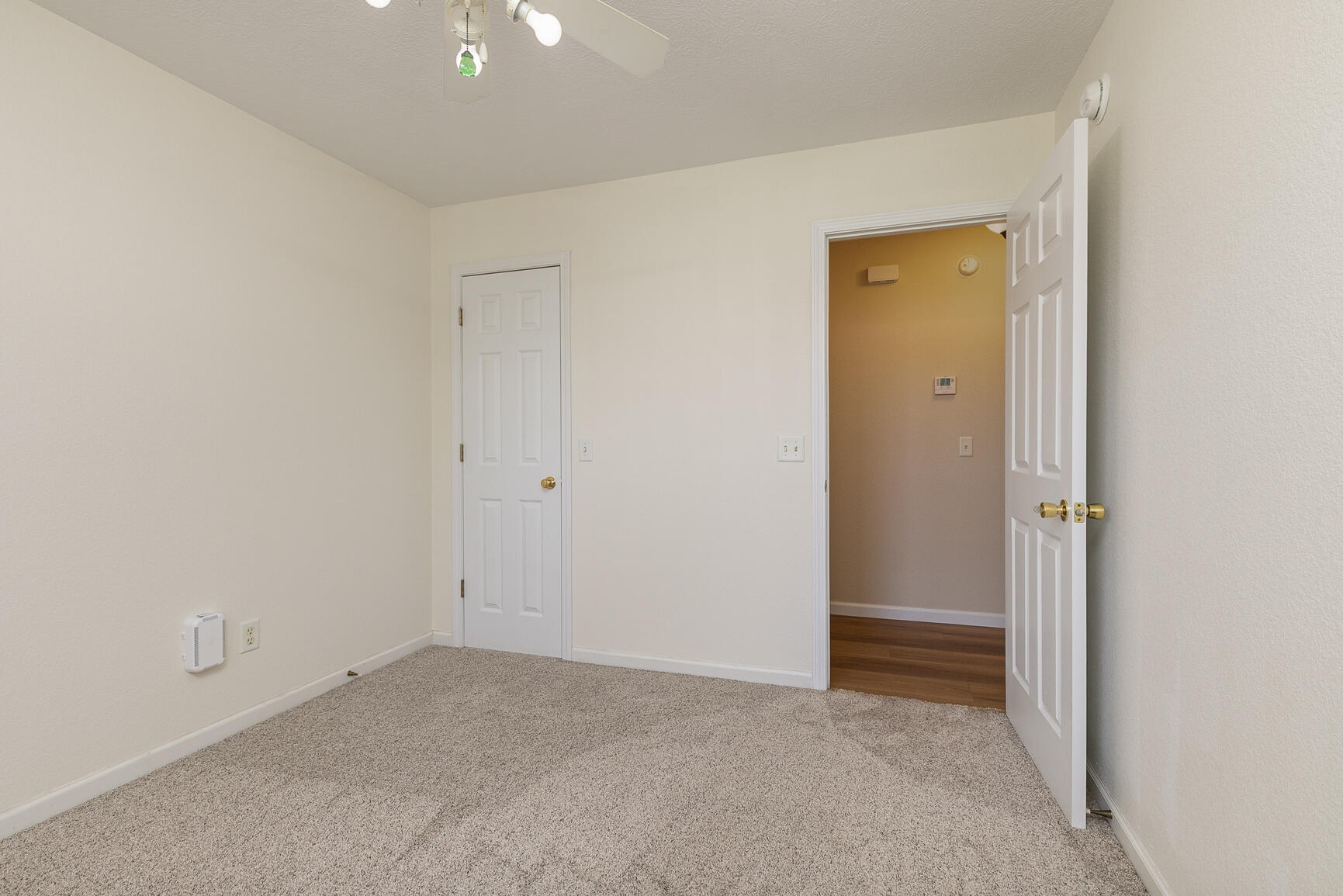 500 North Oakland Avenue Property Photo 19