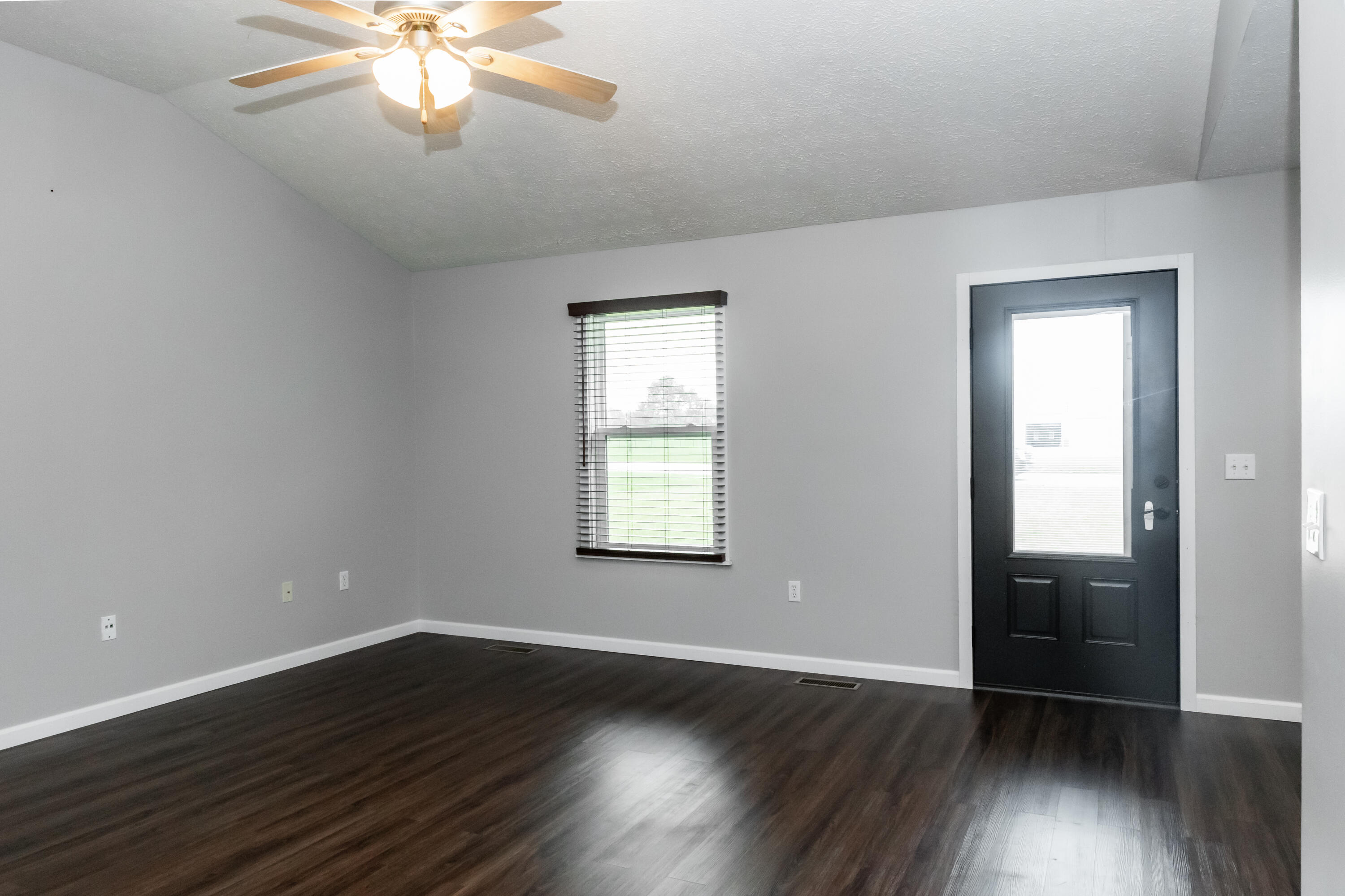 122 North Walnut Avenue Property Photo 10