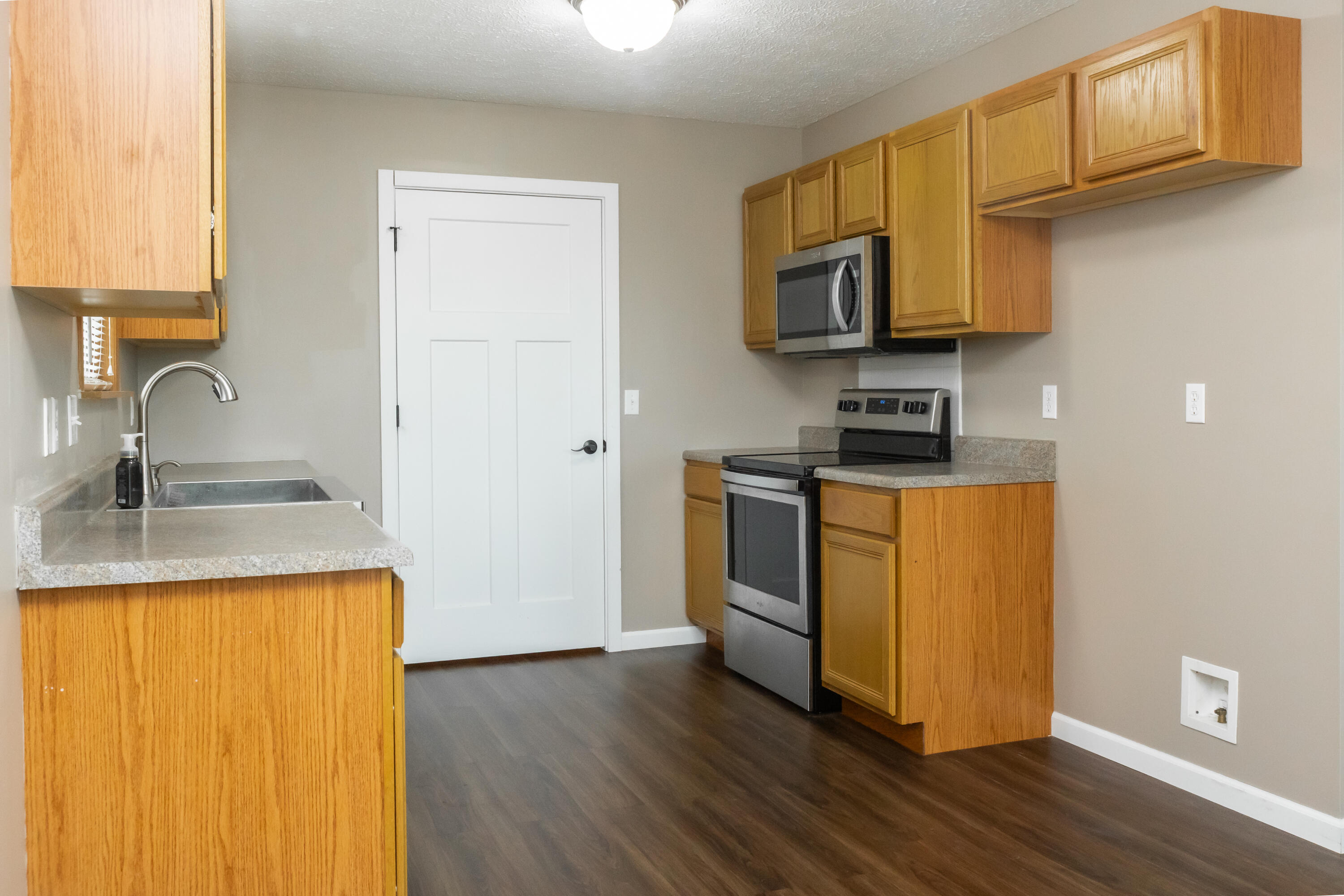 122 North Walnut Avenue Property Photo 12