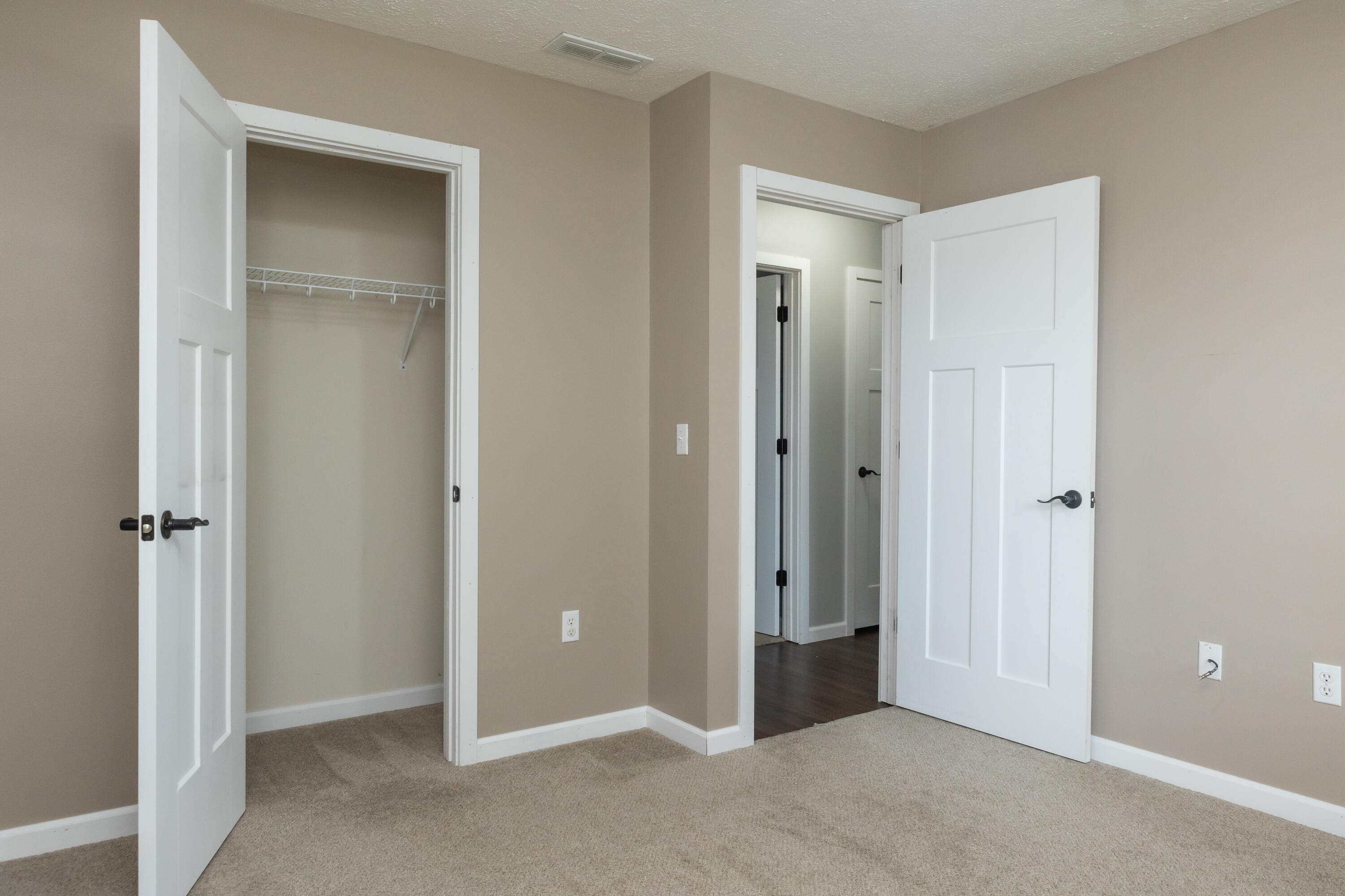 122 North Walnut Avenue Property Photo 29