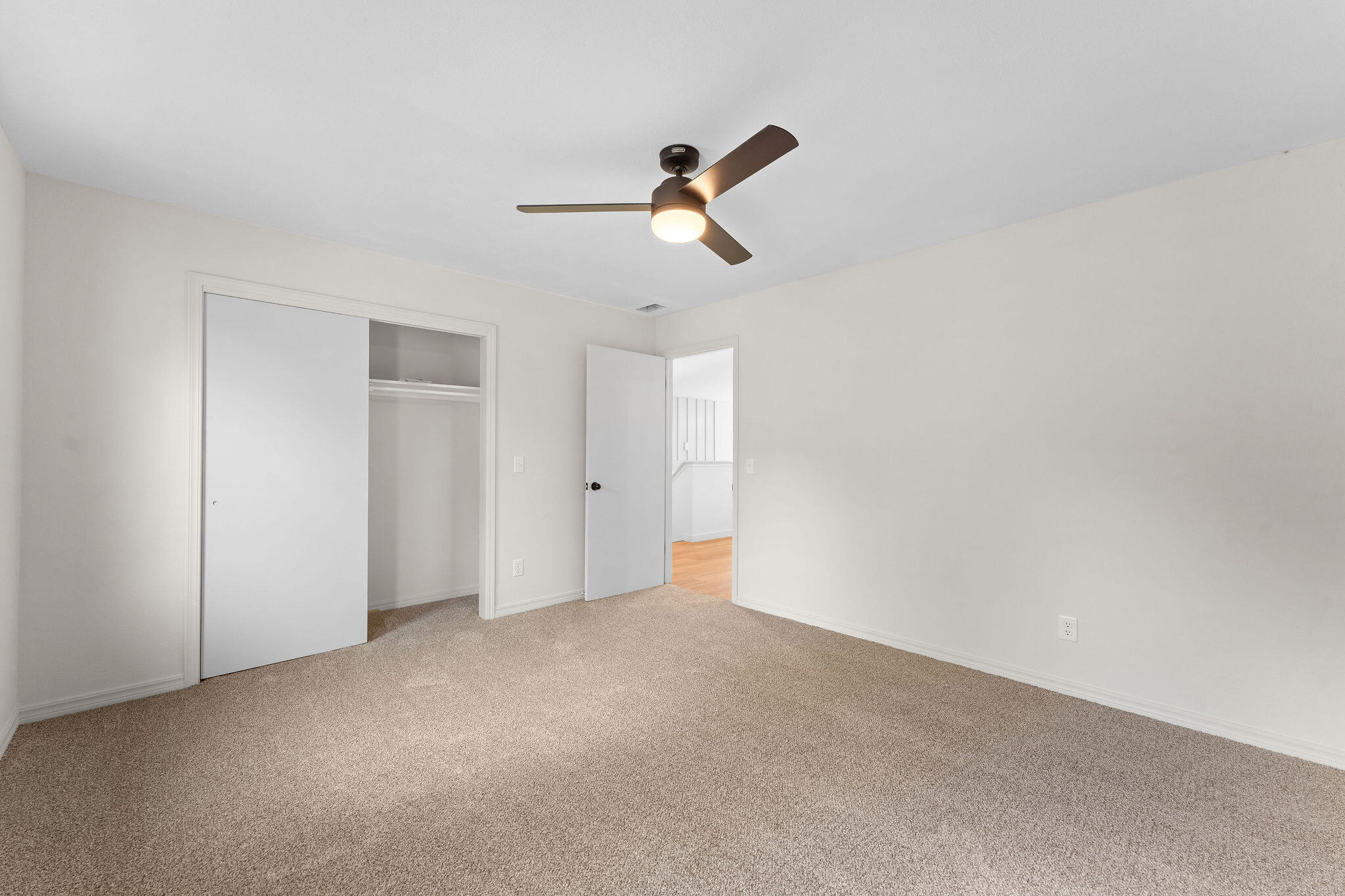 25609 Hillcrest Drive Property Photo 19