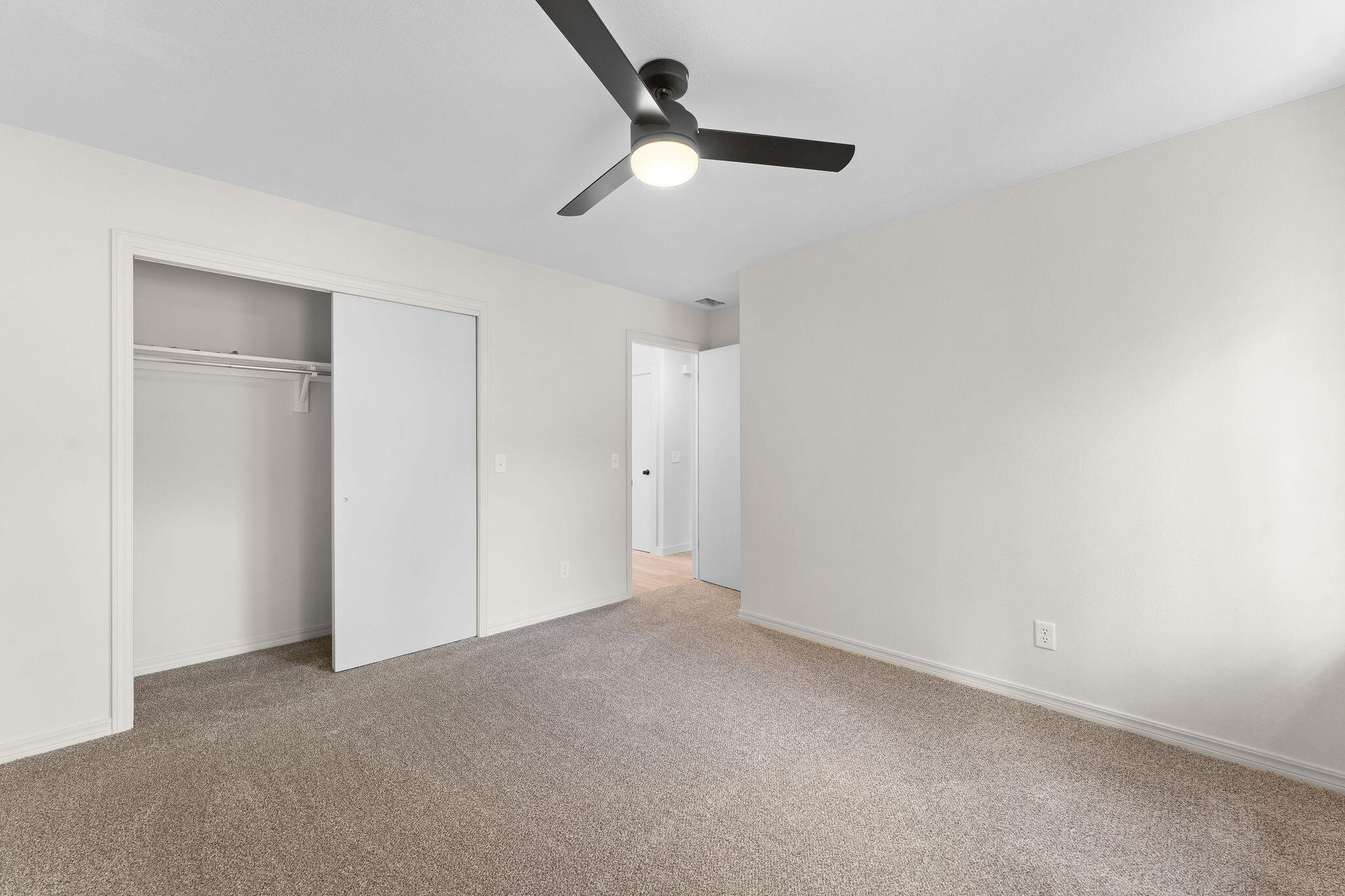 25609 Hillcrest Drive Property Photo 21