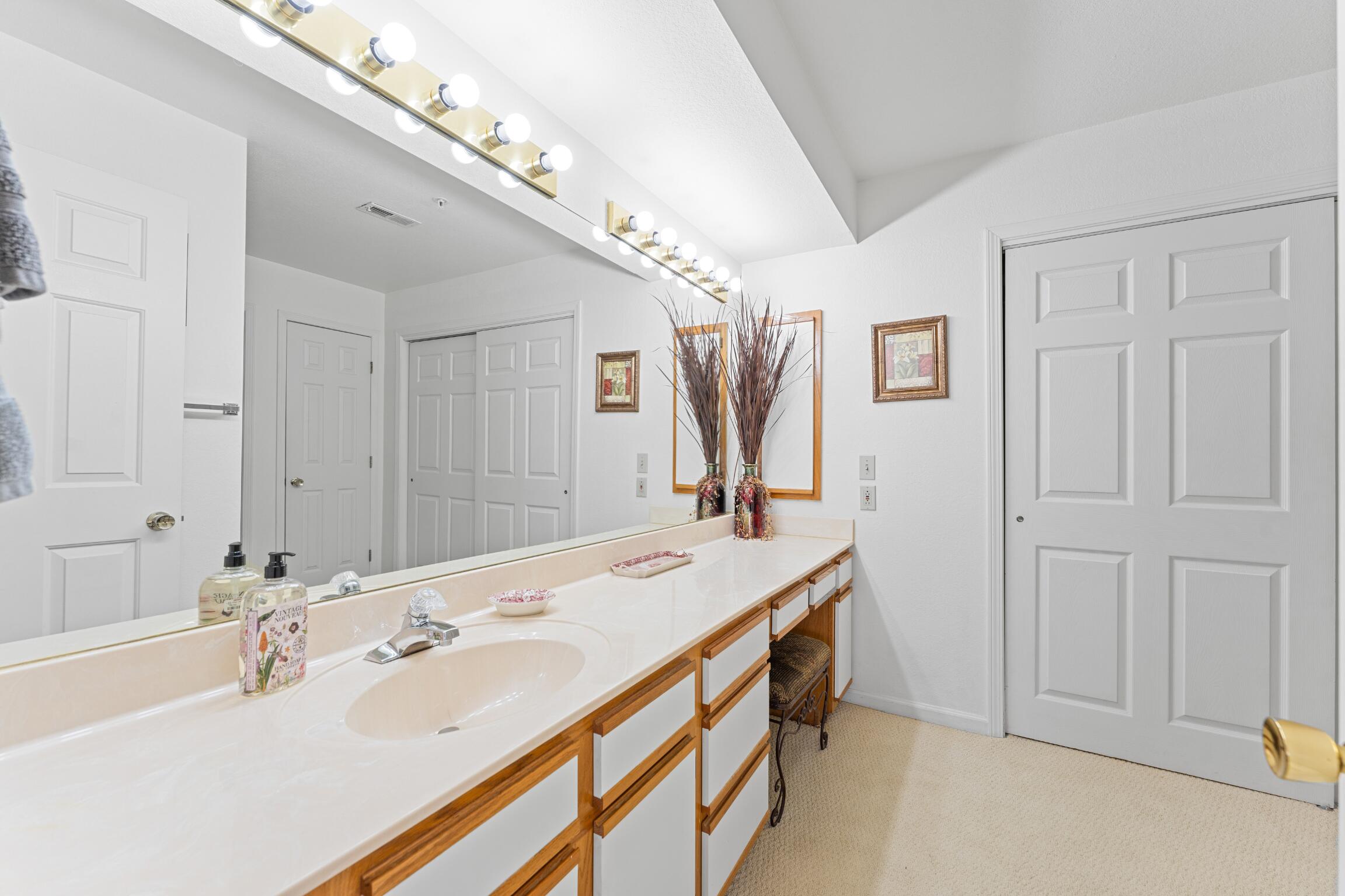 350 South Wildwood Drive Property Photo 23