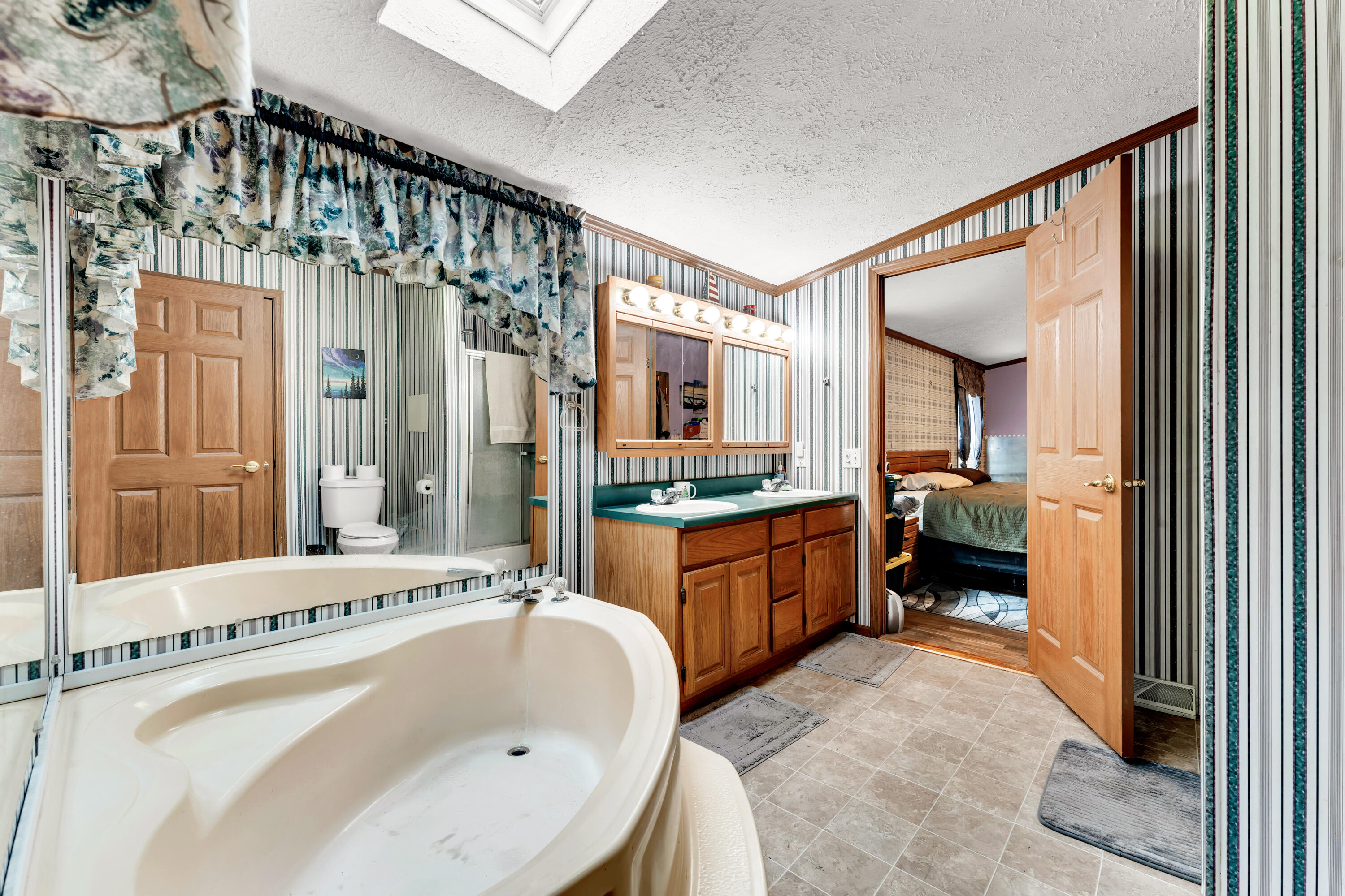 1161 State Highway 176 Property Photo 12