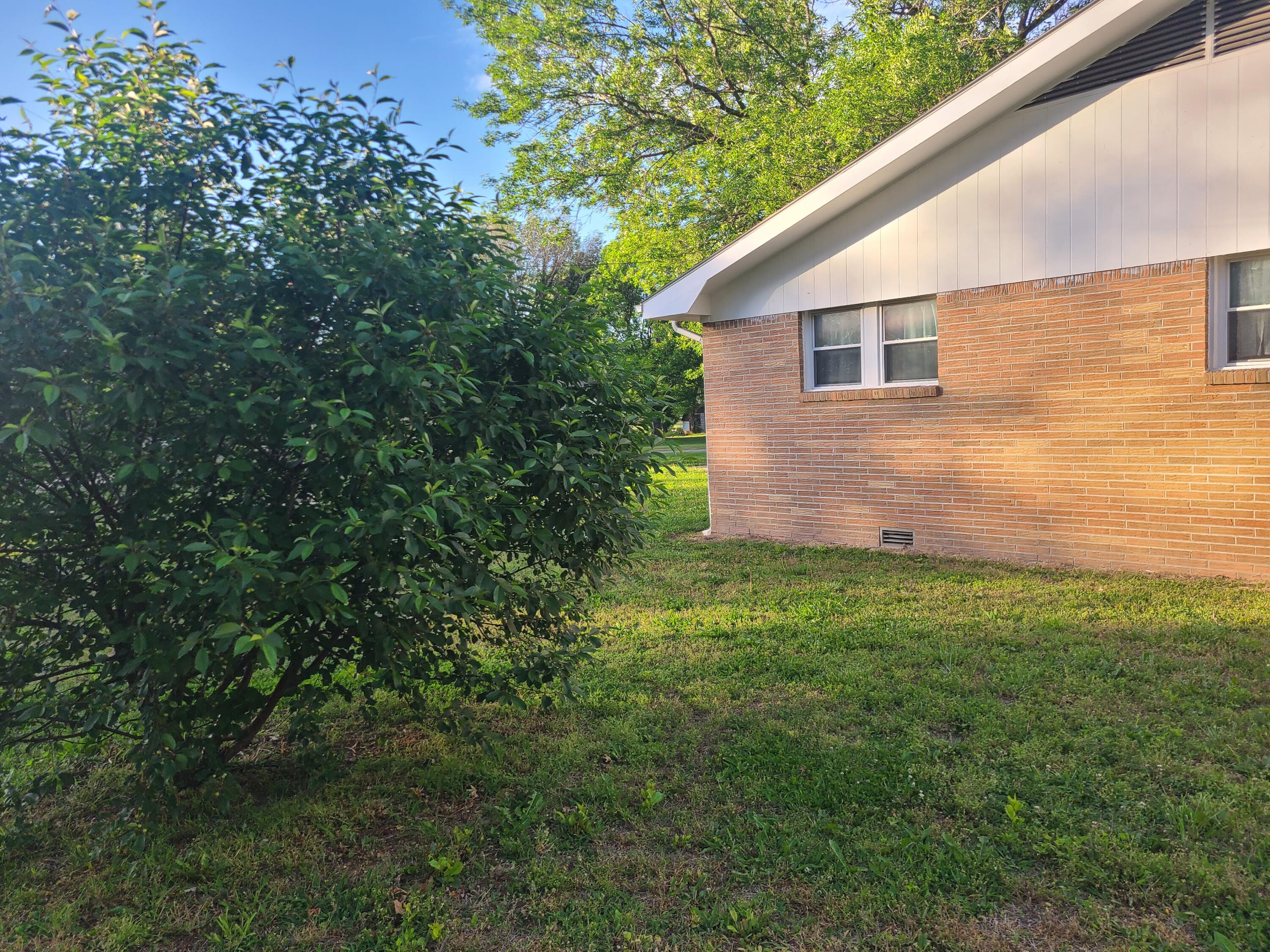 511 3rd Street Property Photo 29