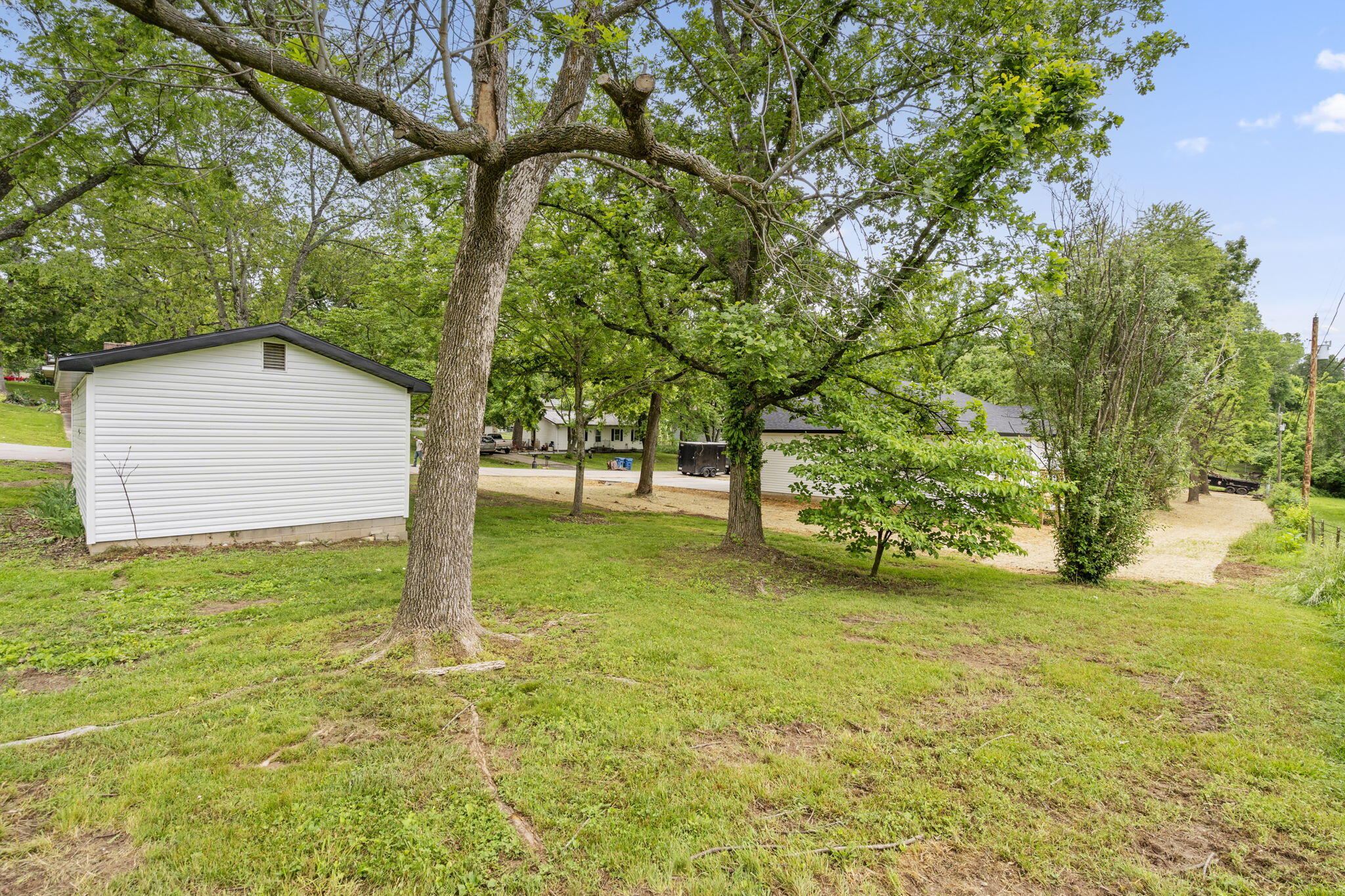 806 Iris Avenue Property Photo 23