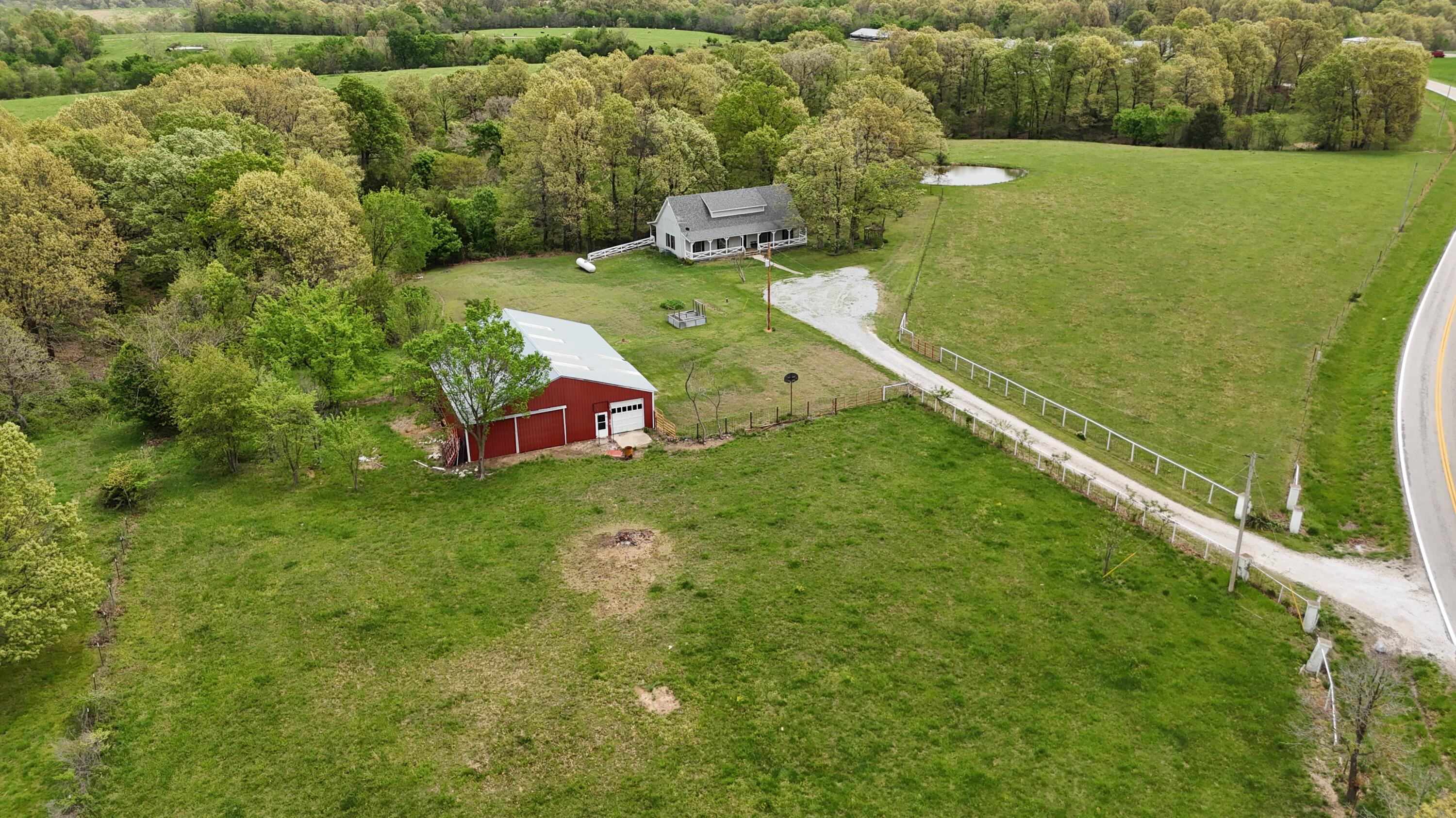 12452 State Hwy C Property Photo 7