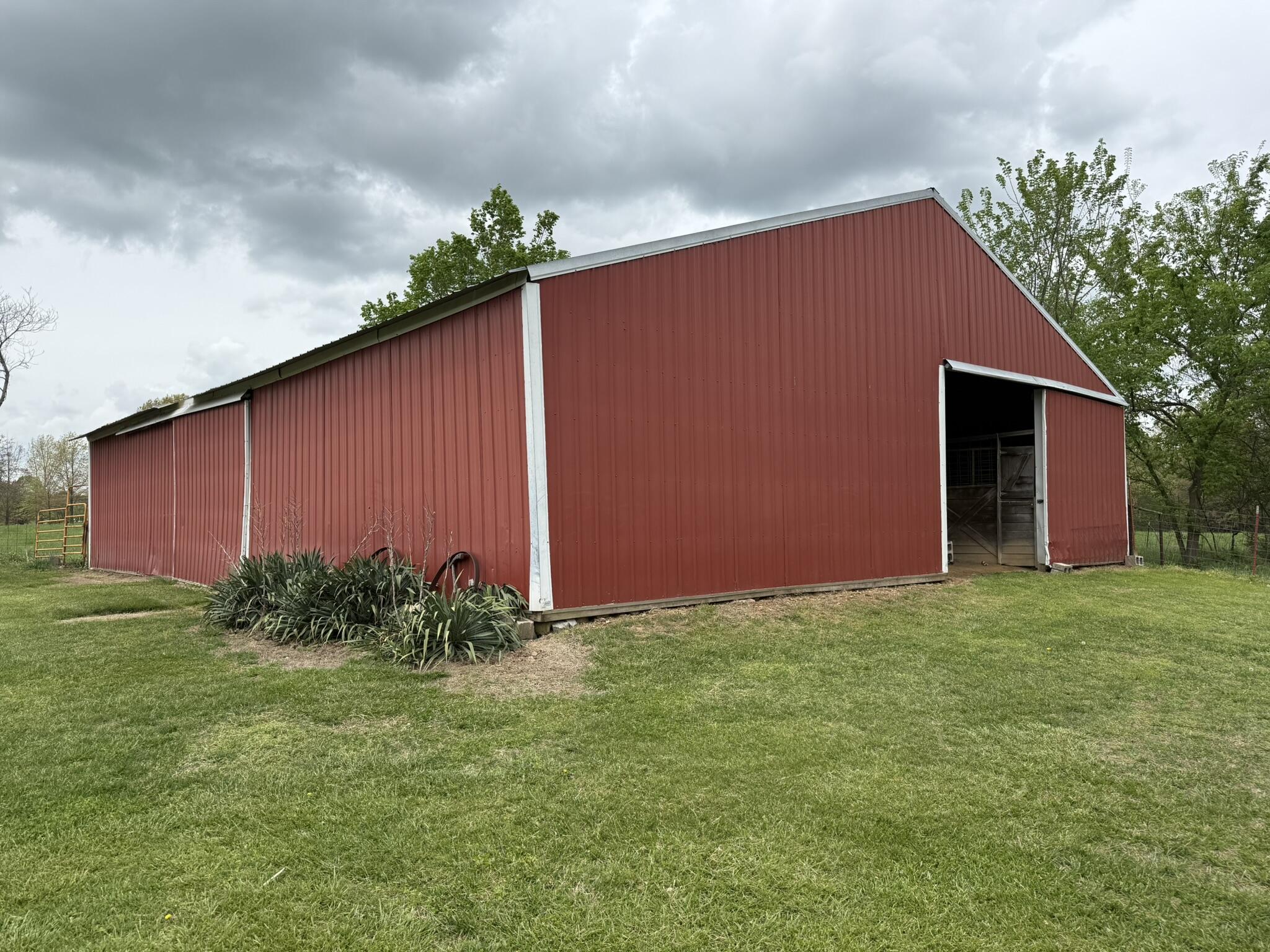 12452 State Hwy C Property Photo 13
