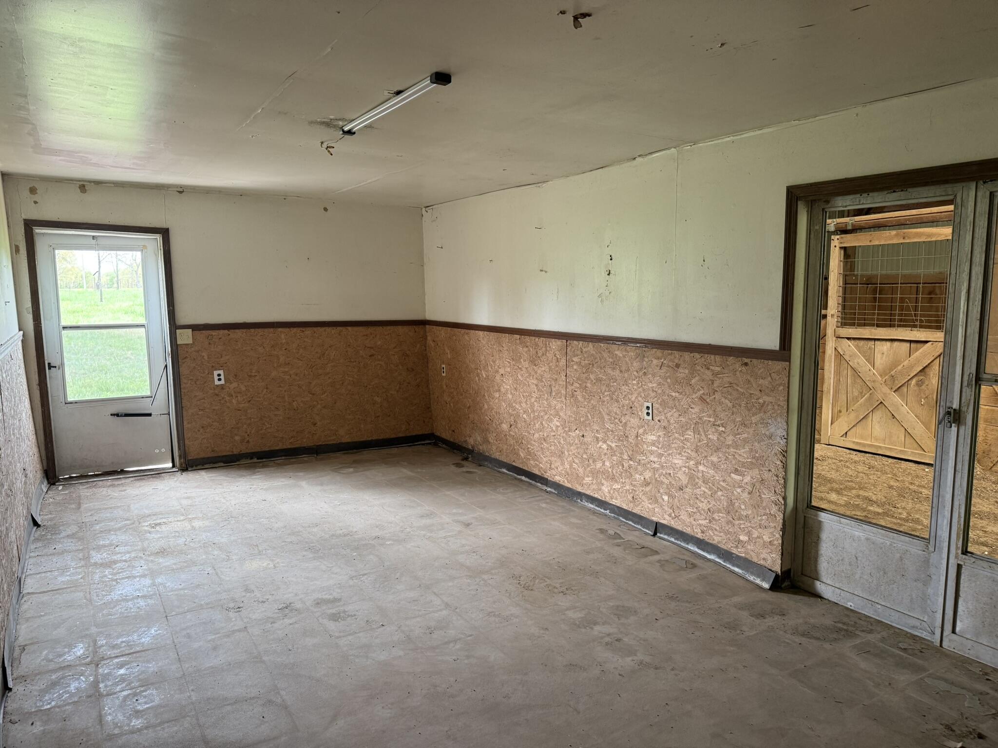 12452 State Hwy C Property Photo 17