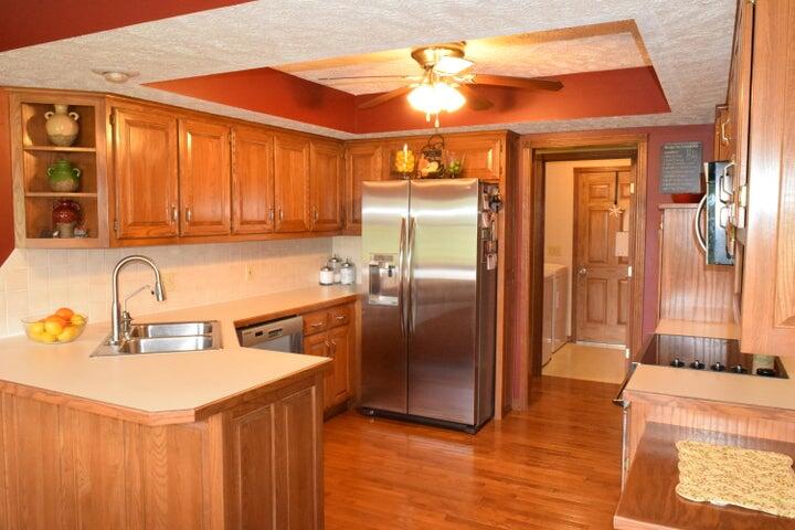 4622 South West Avenue Property Photo 7