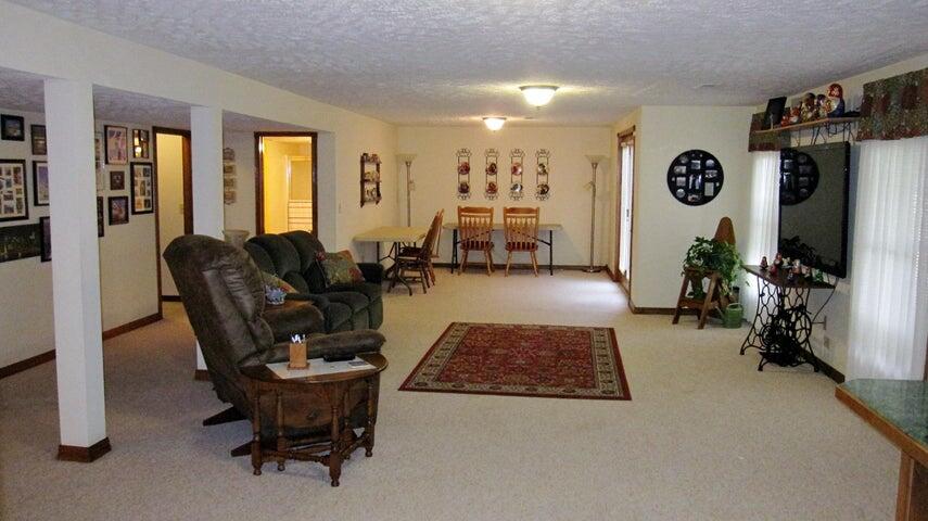 4622 South West Avenue Property Photo 11