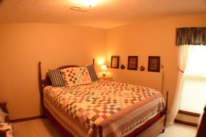 4622 South West Avenue Property Photo 14