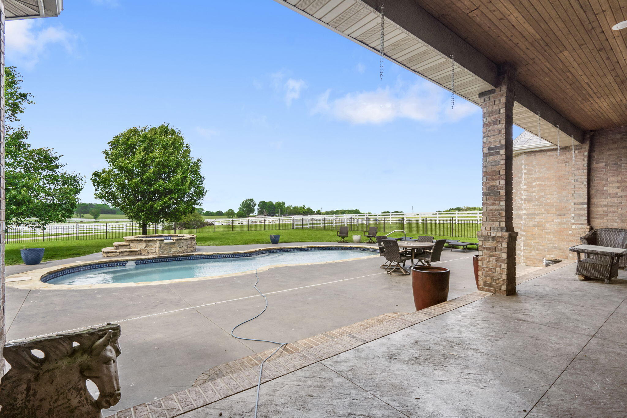 3731 South Farm Road 219 Property Photo 41