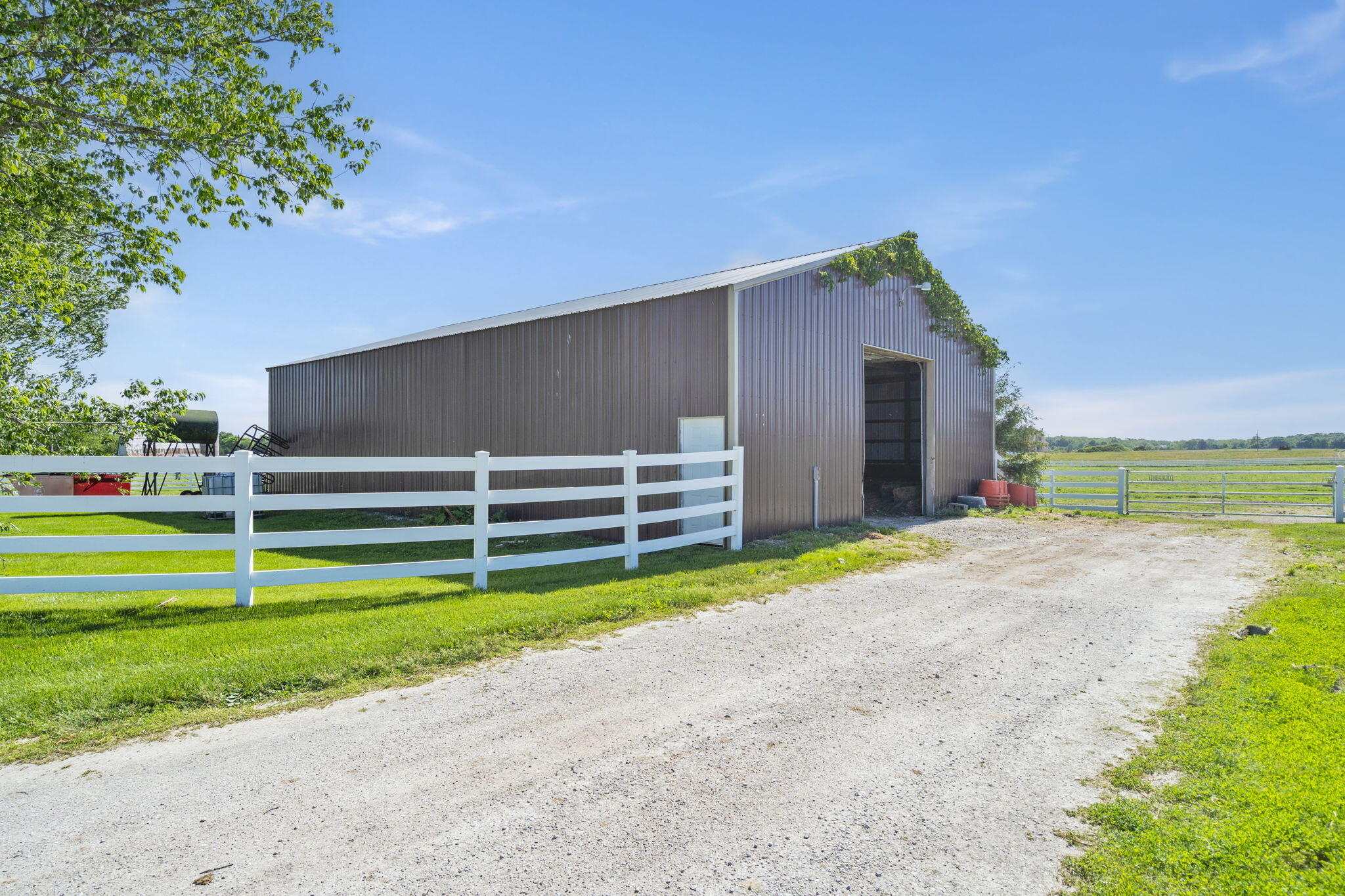 3731 South Farm Road 219 Property Photo 51