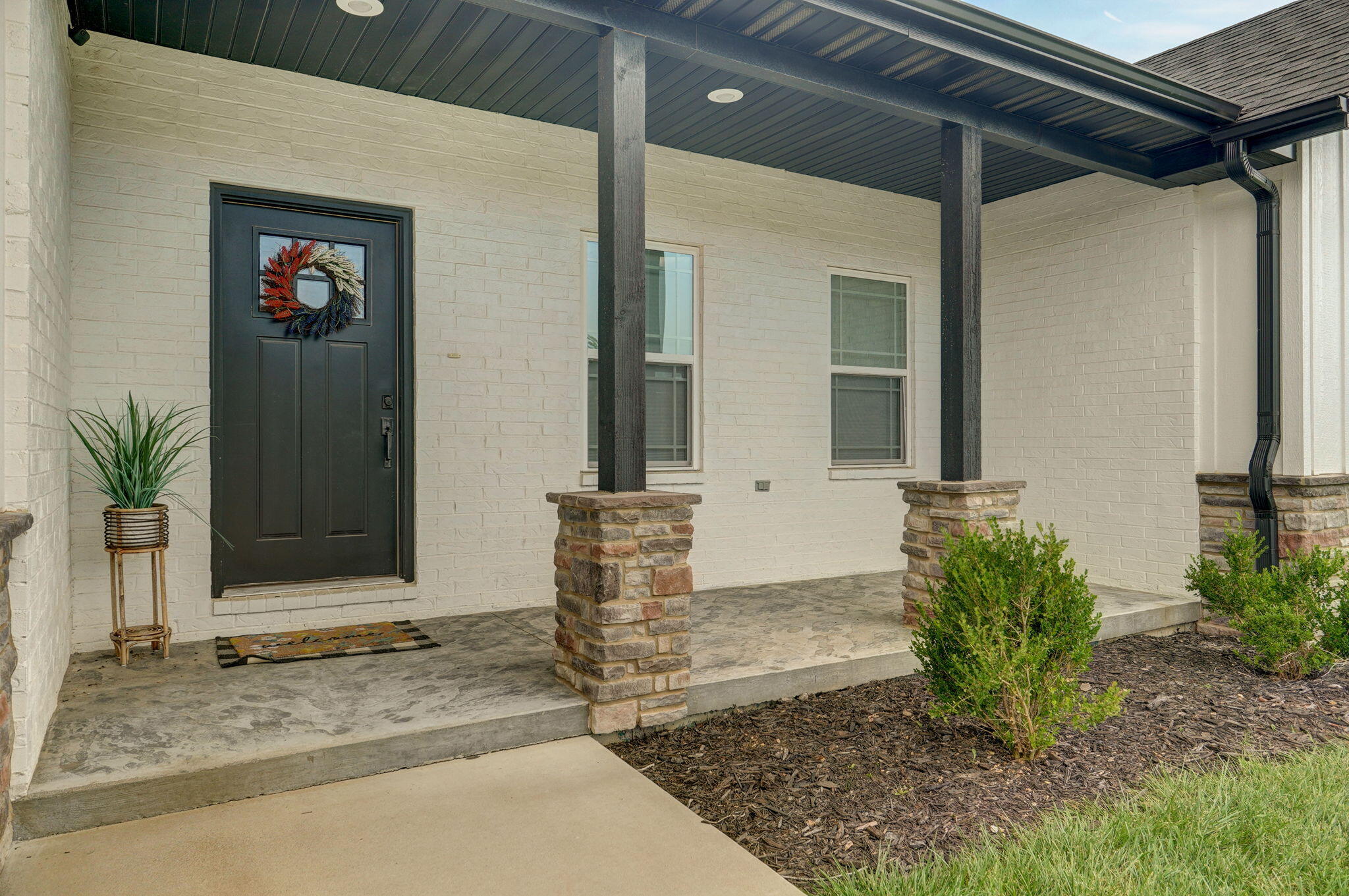 4712 Florence Avenue Property Photo 6