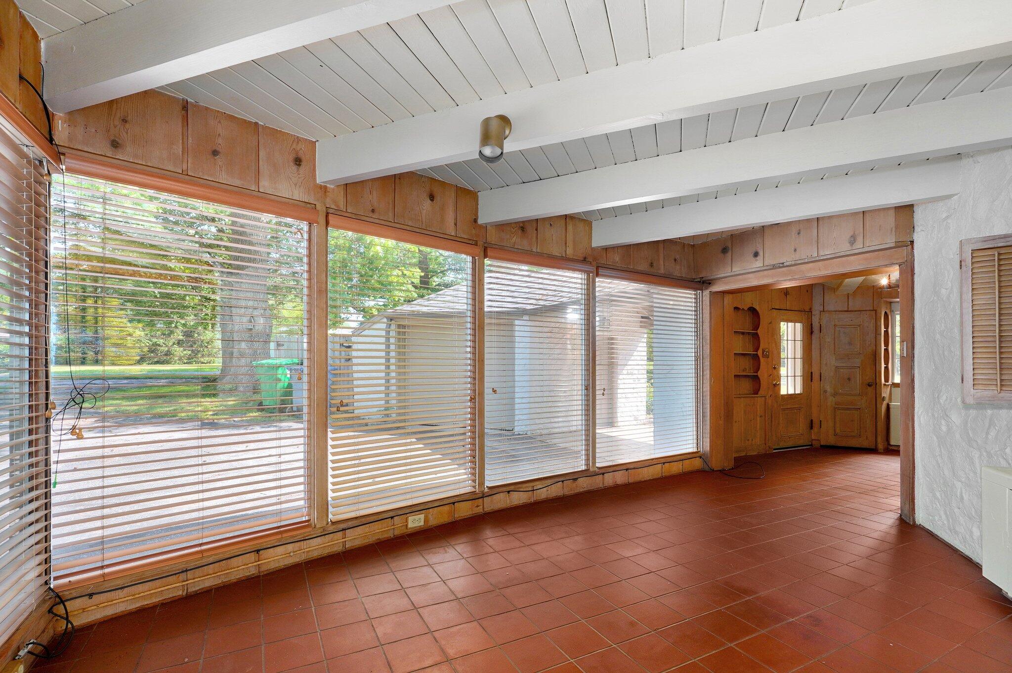2240 East Fritts Lane Property Photo 10
