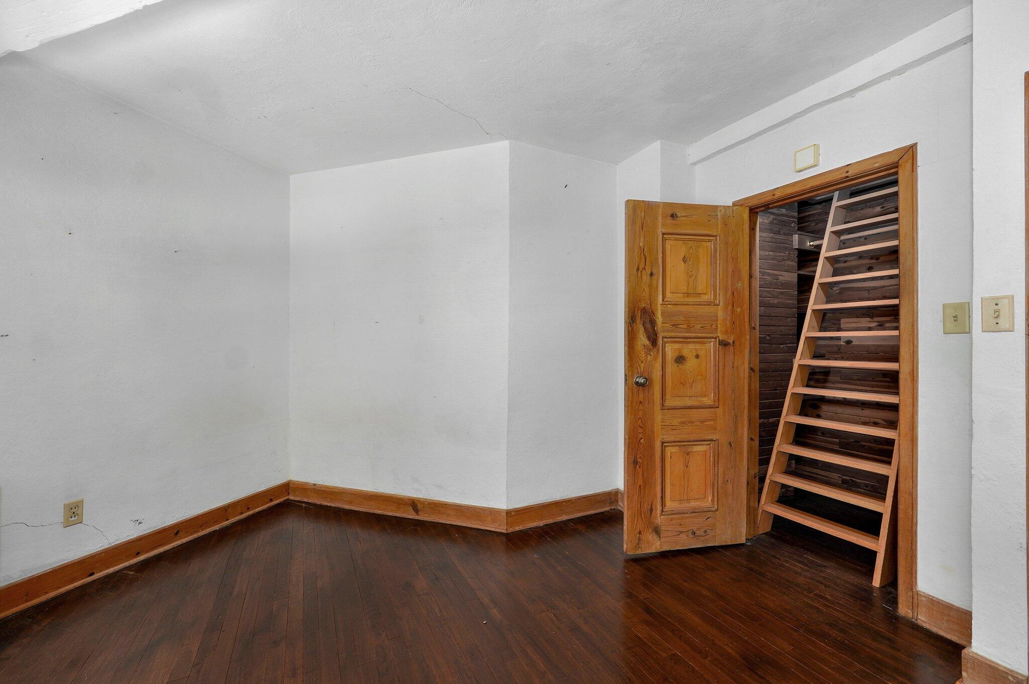 2240 East Fritts Lane Property Photo 26
