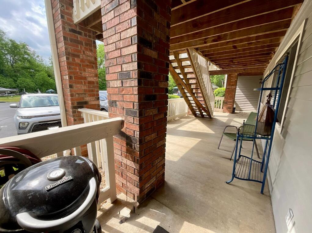 123 River Point Road Property Photo 22
