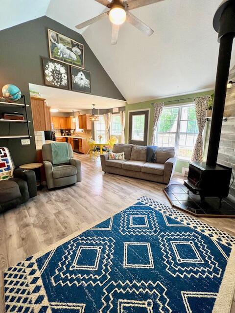 1727 South Burks Avenue Property Photo 2