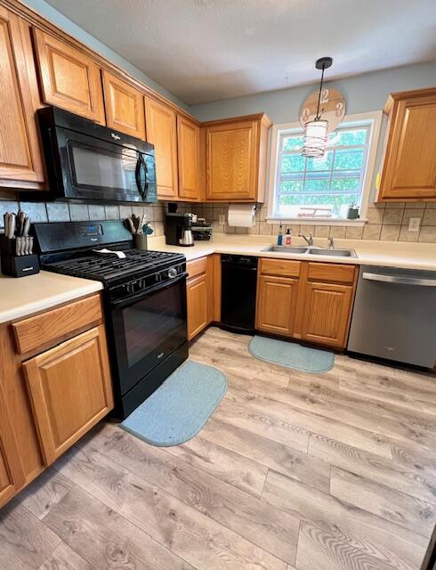 1727 South Burks Avenue Property Photo 11