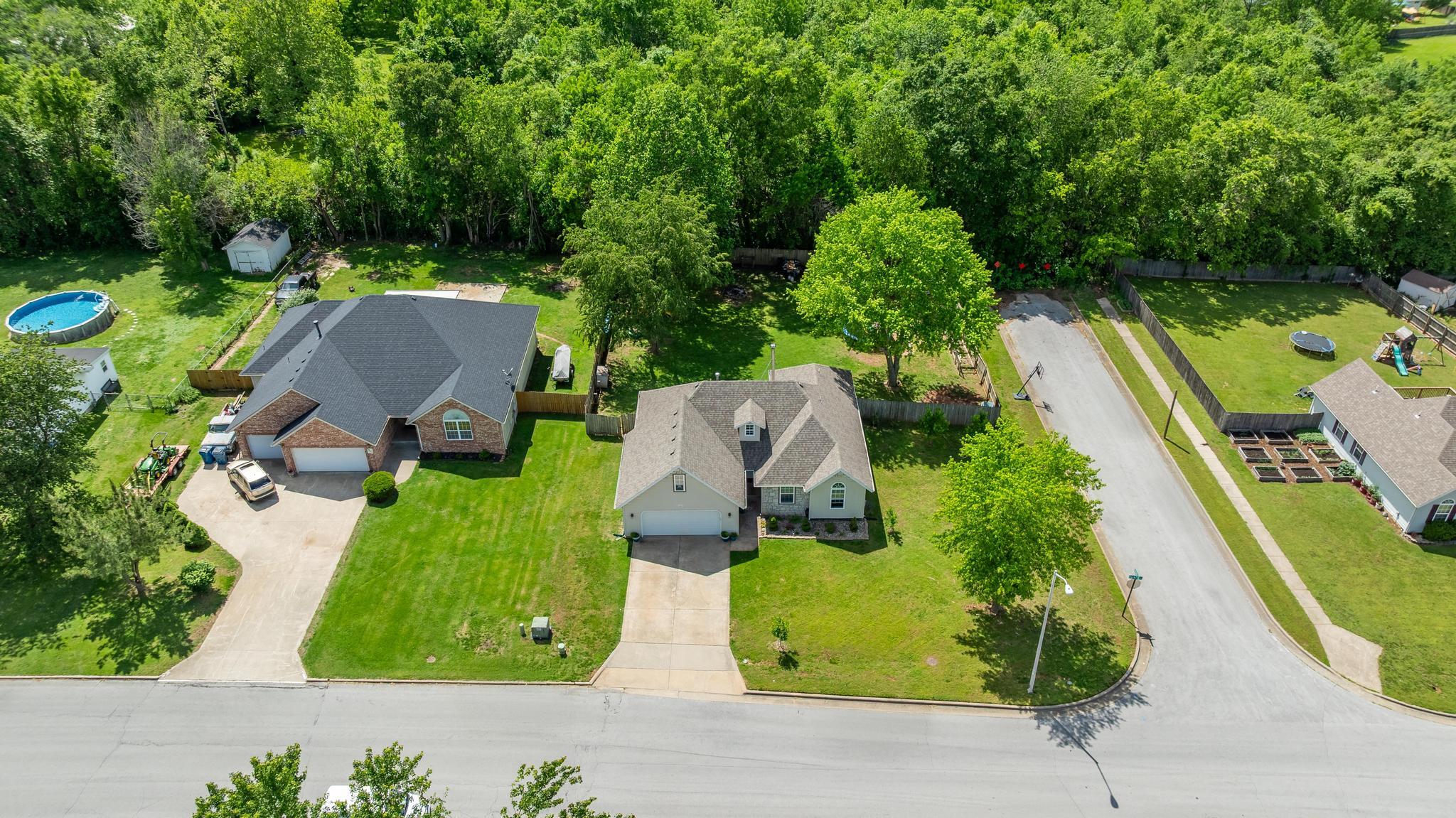 1727 South Burks Avenue Property Photo 32