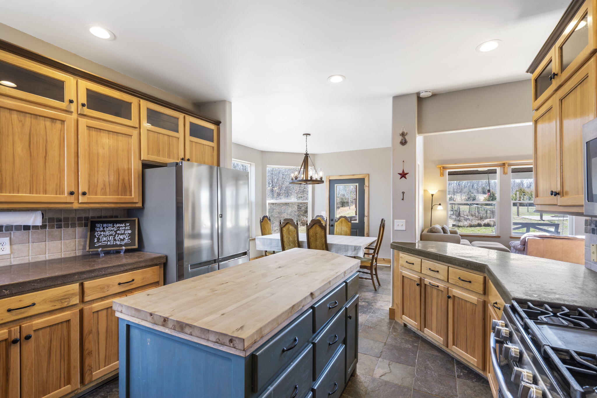 996 Seveno Ridge Road Property Photo 16