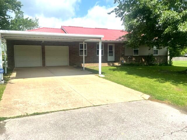 607 Robin Road Property Photo