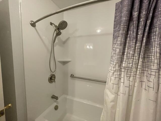 607 Robin Road Property Photo 13