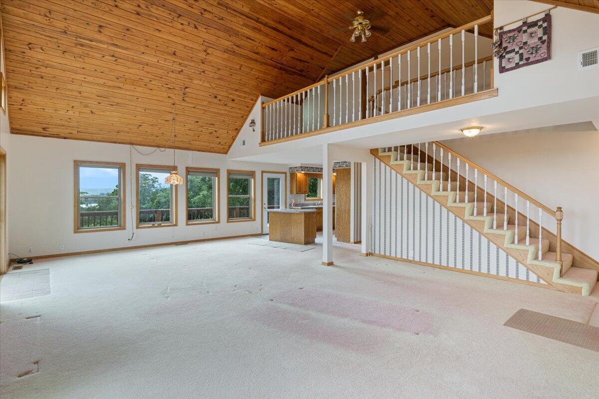 196 Cedarberry Drive Property Photo 8