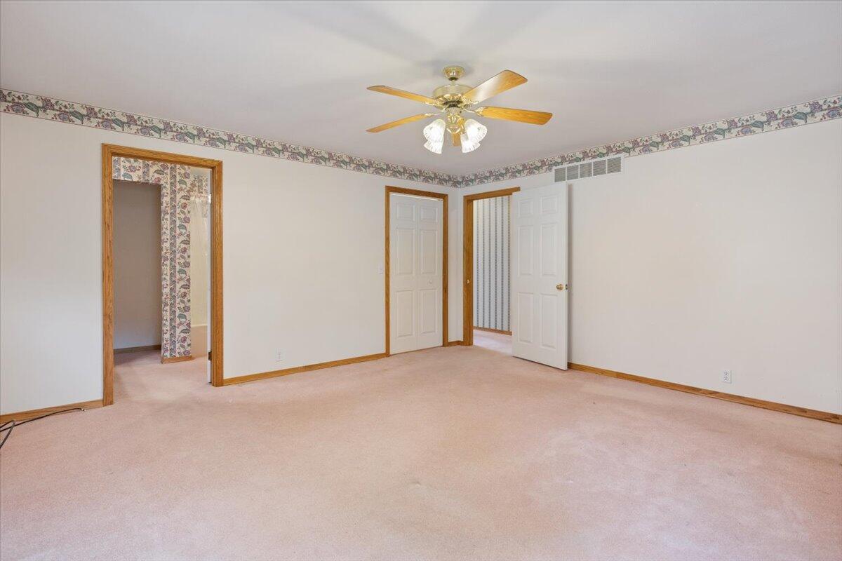 196 Cedarberry Drive Property Photo 15