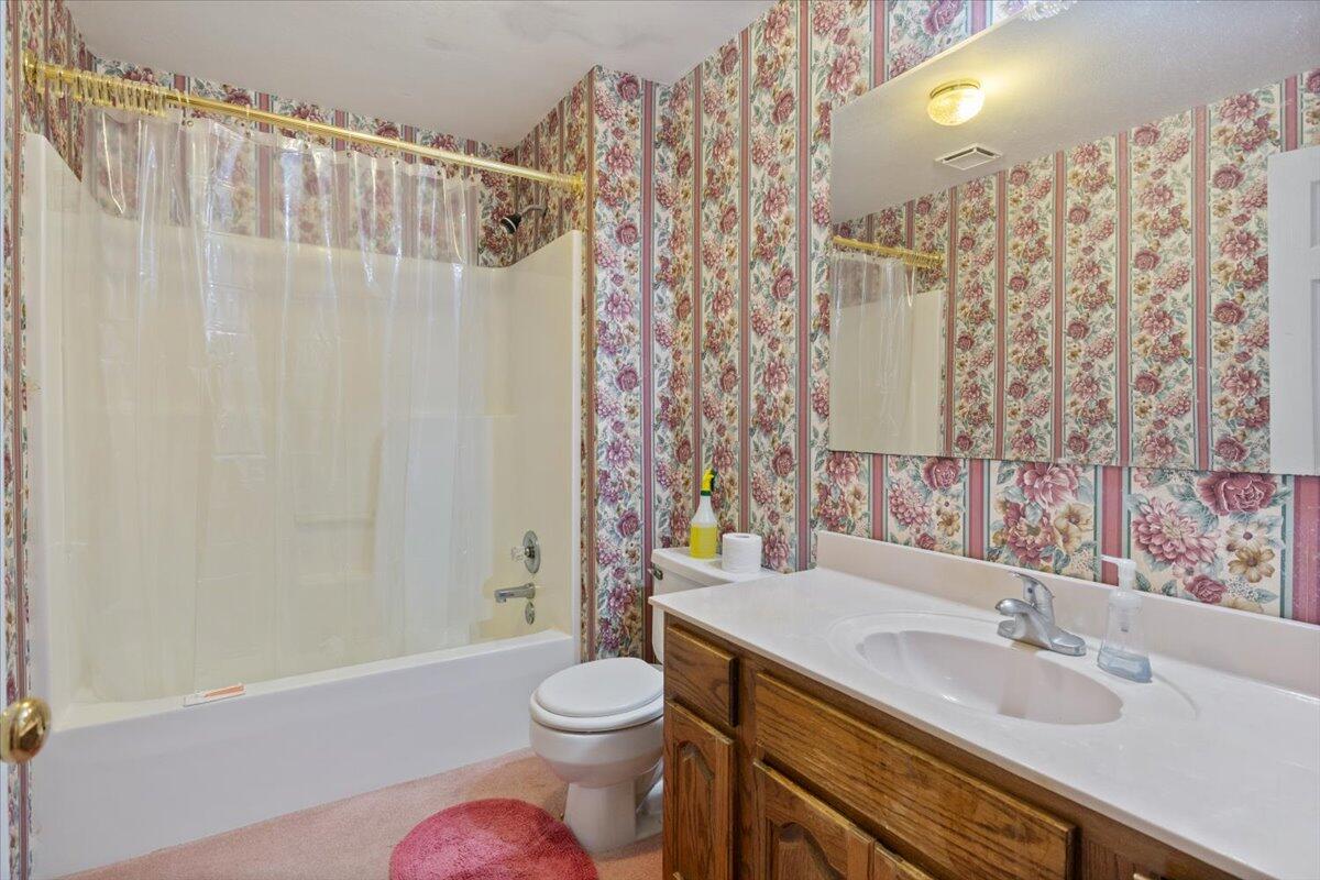 196 Cedarberry Drive Property Photo 18