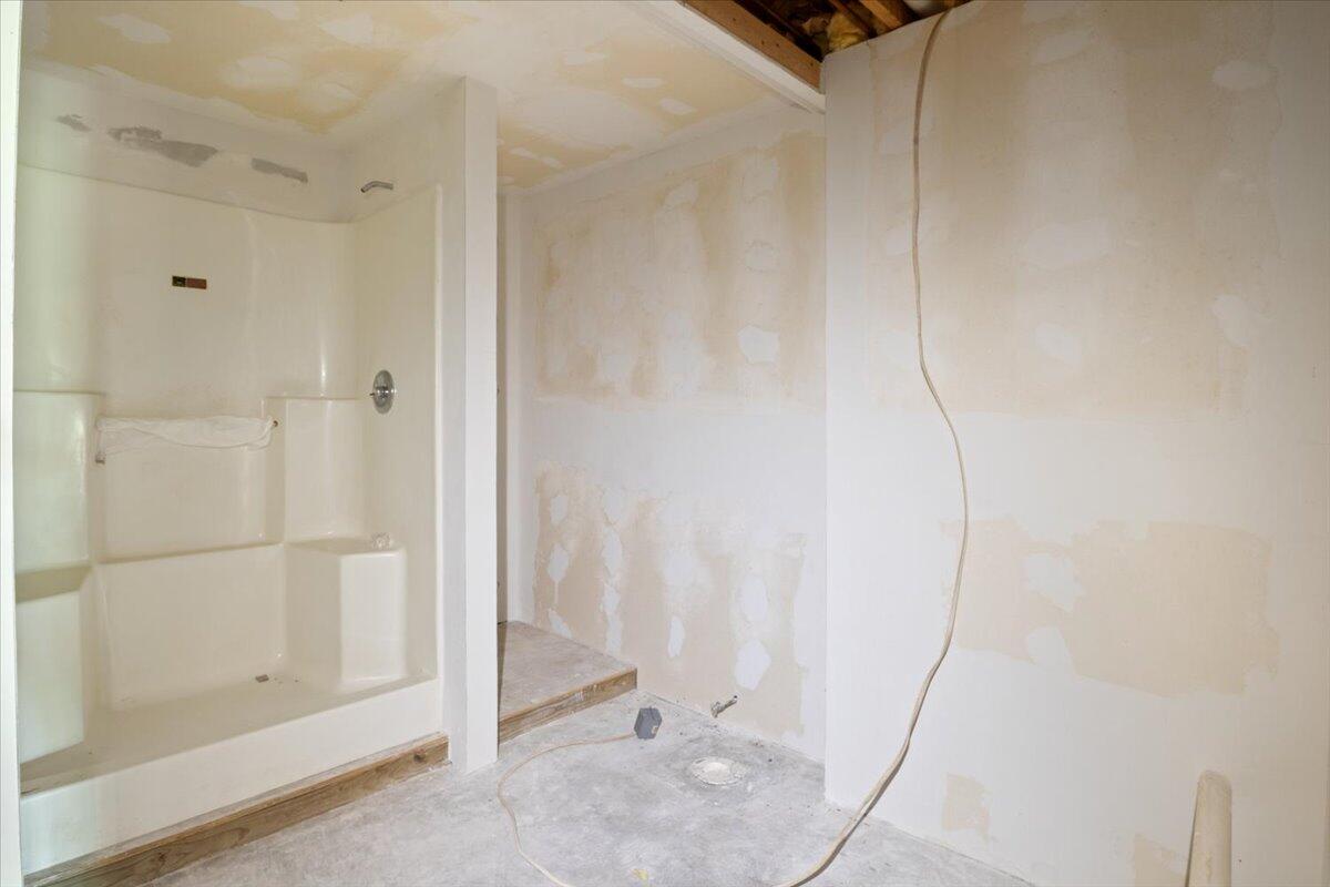 196 Cedarberry Drive Property Photo 28