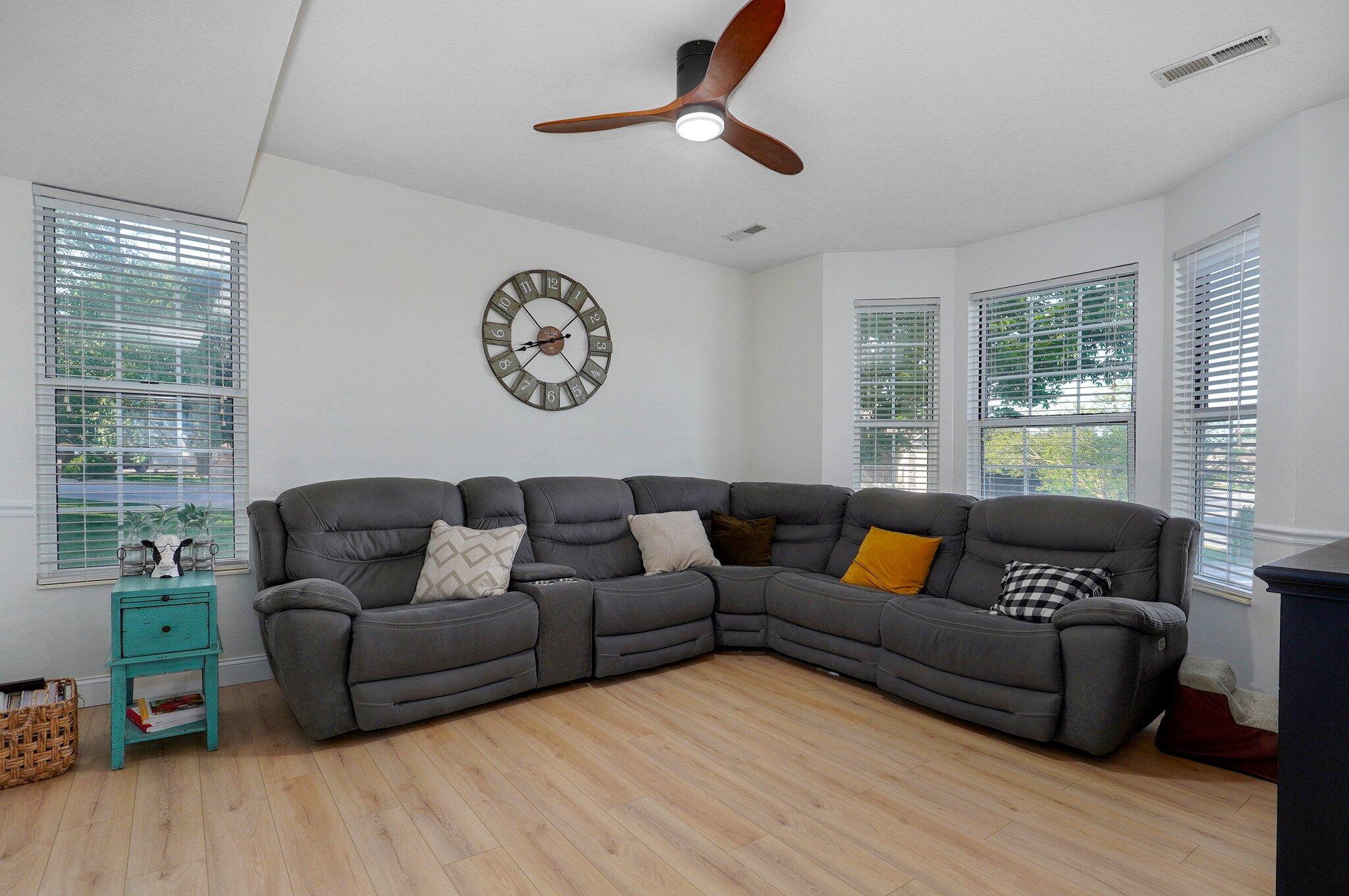 505 Thunderbird Drive Property Photo 19