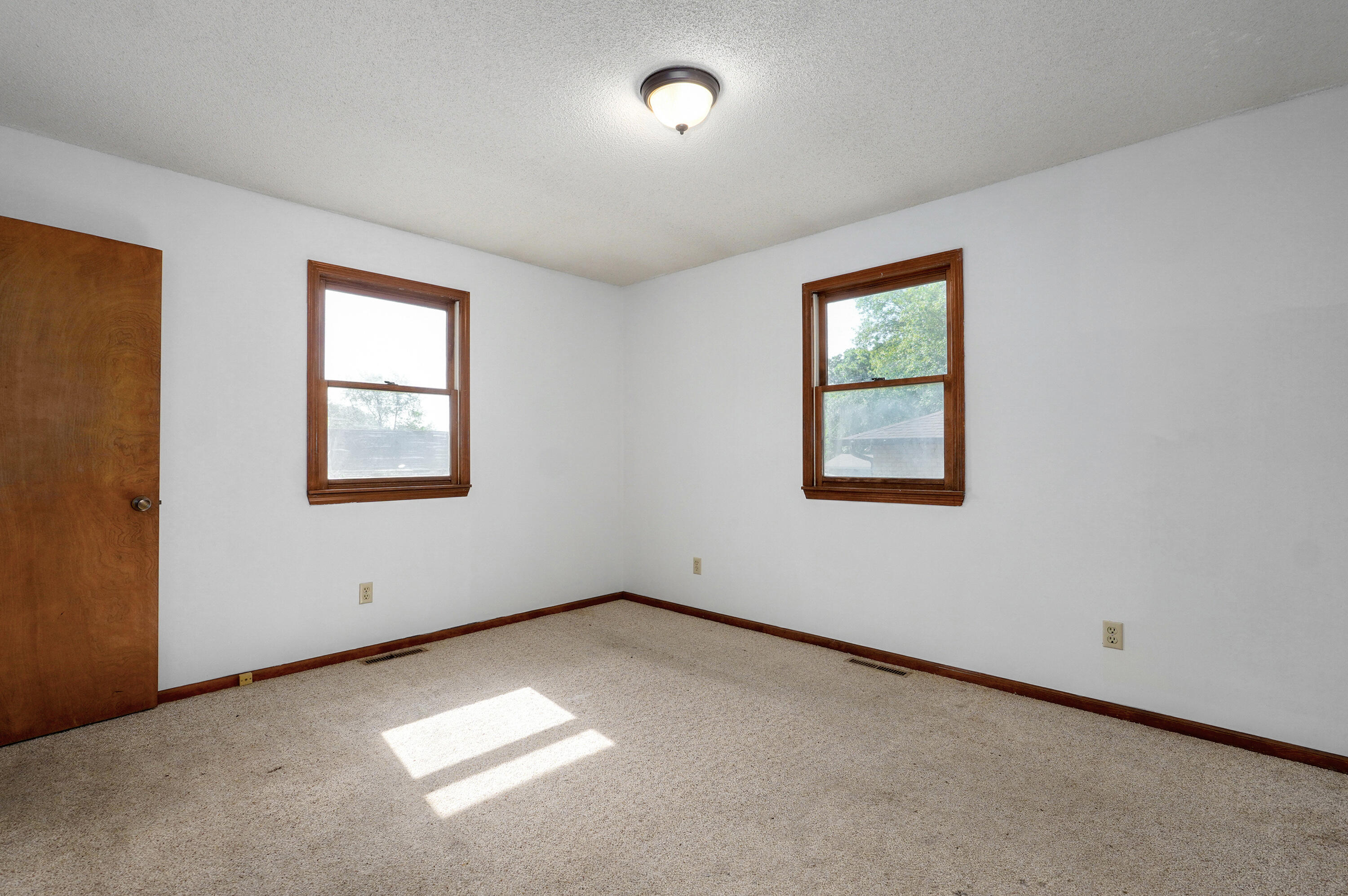 418 North Hartford Avenue Property Photo 11