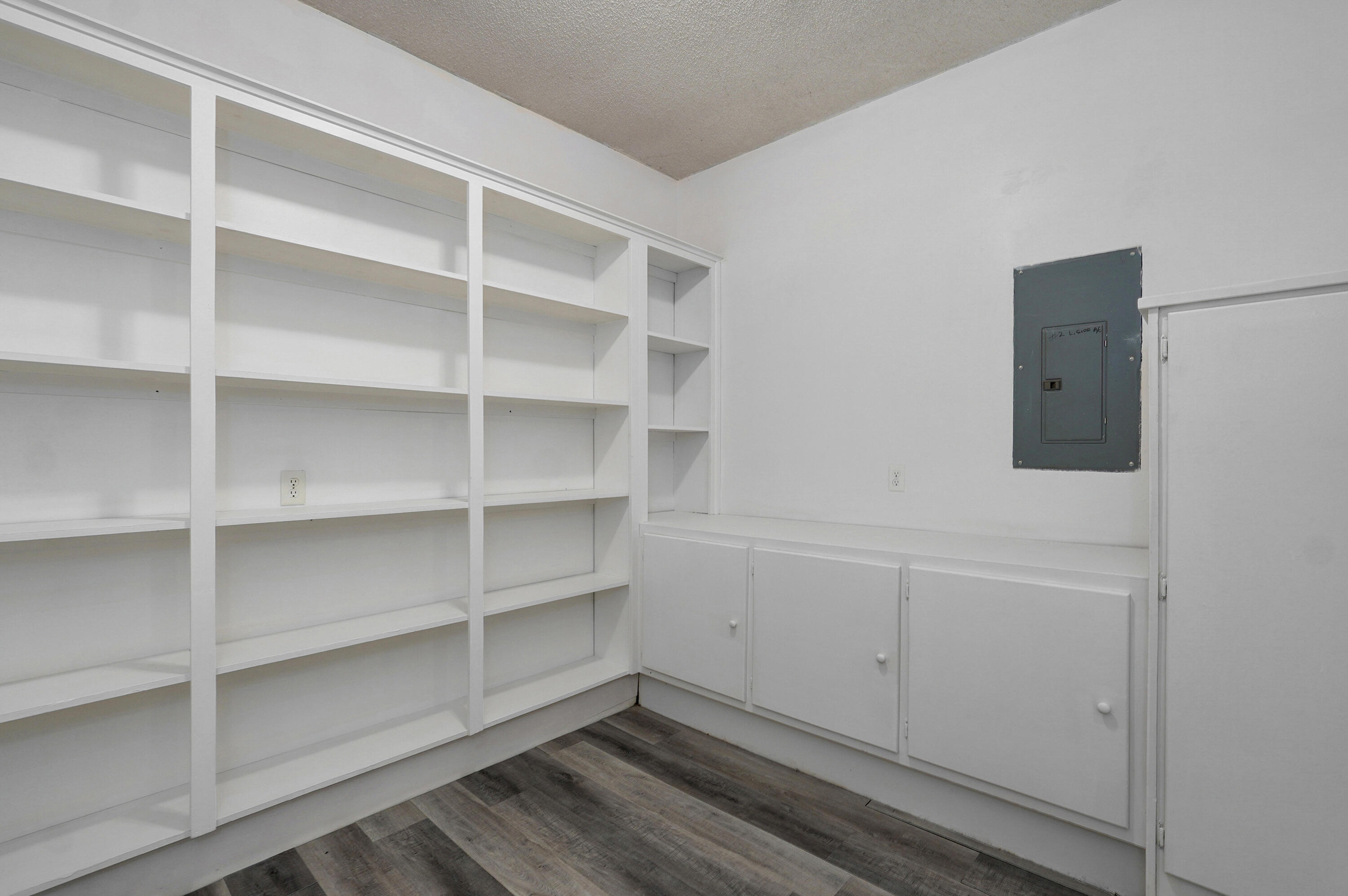 418 North Hartford Avenue Property Photo 21