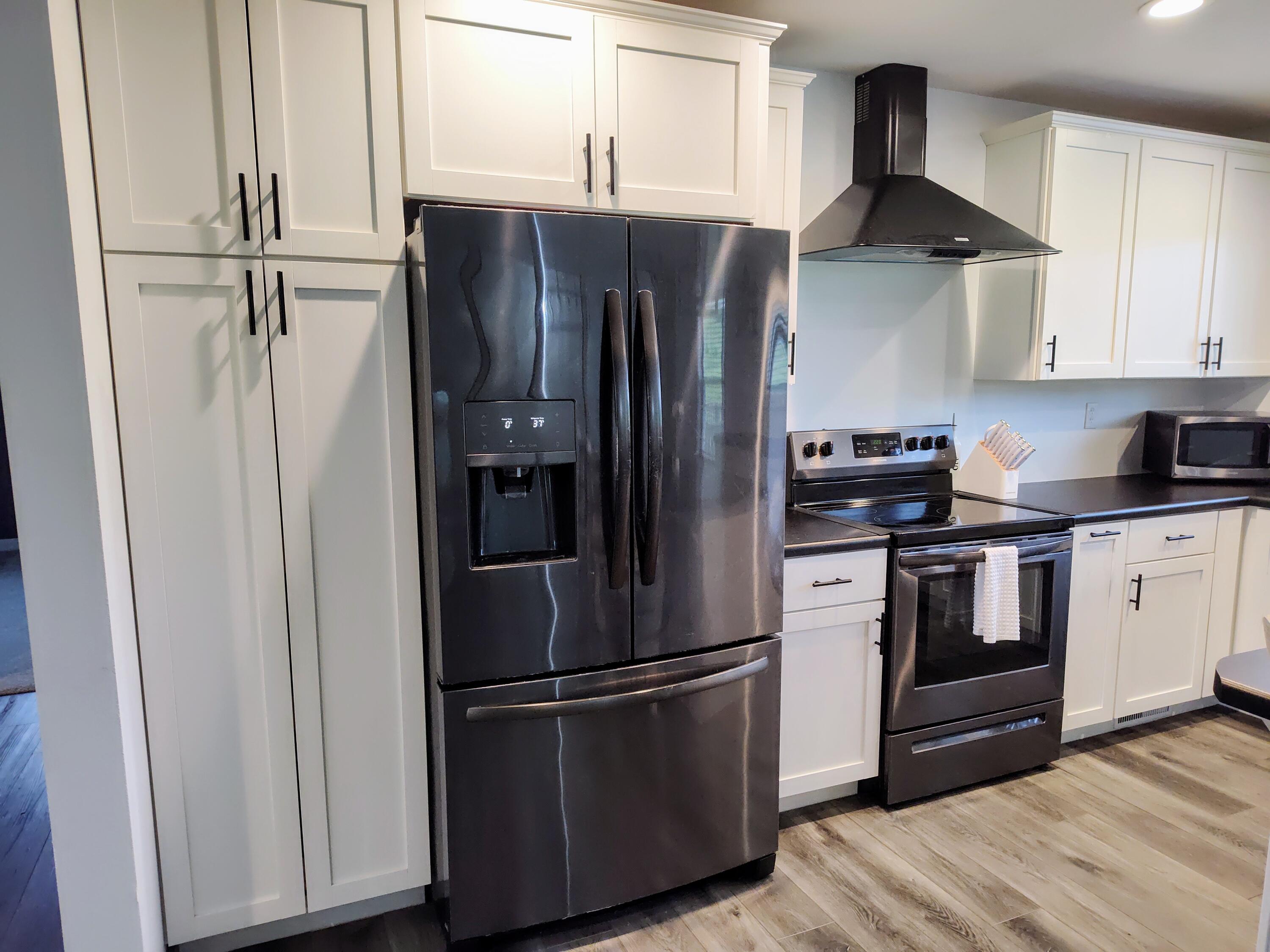 1000 West Miller Street Property Photo 14