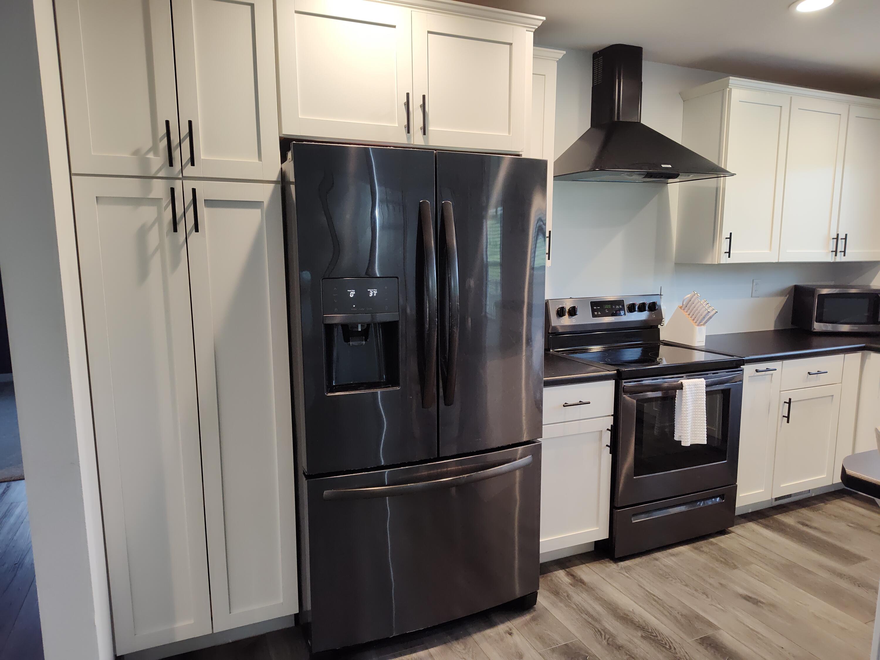 1000 West Miller Street Property Photo 17