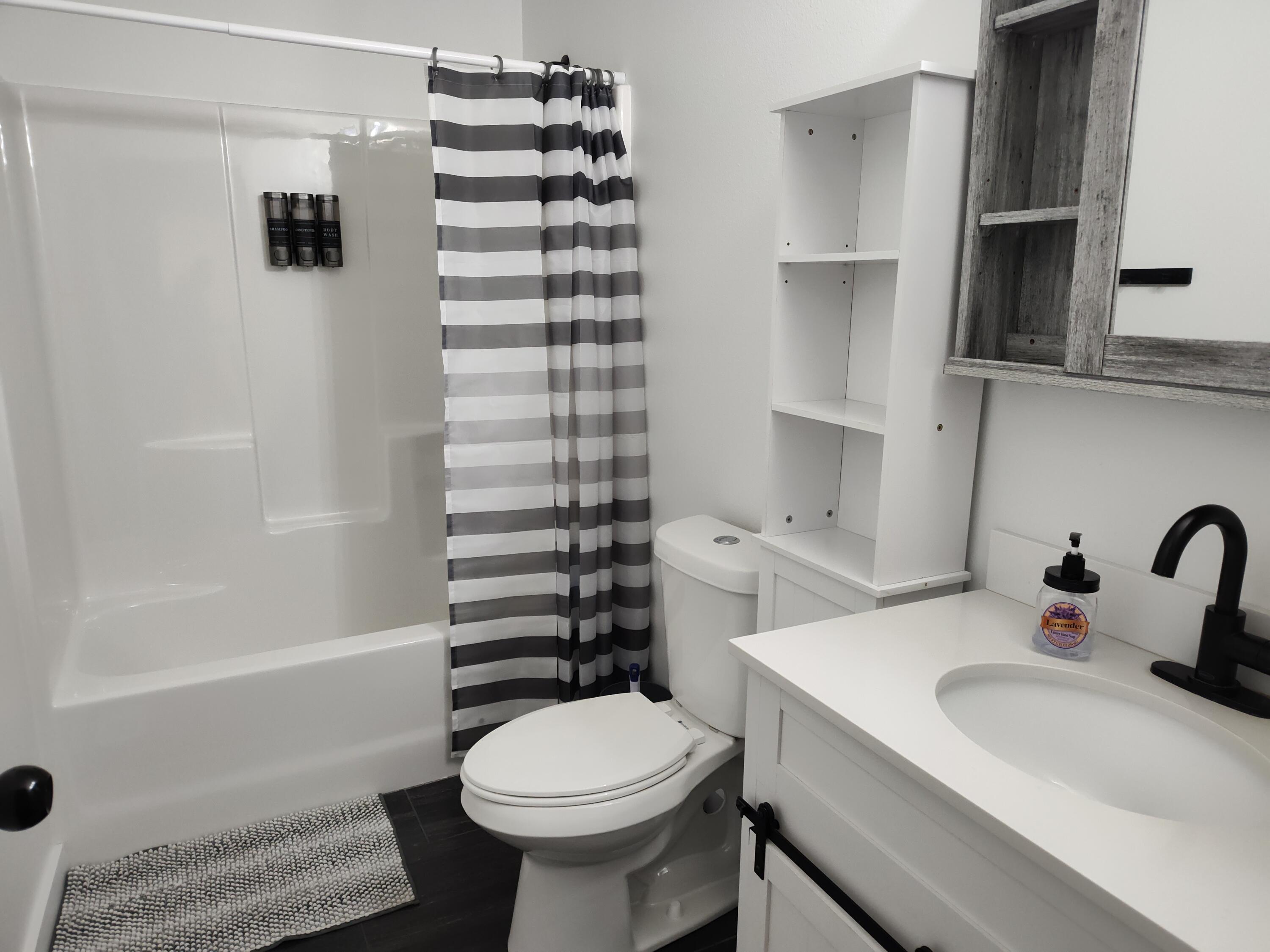 1000 West Miller Street Property Photo 27