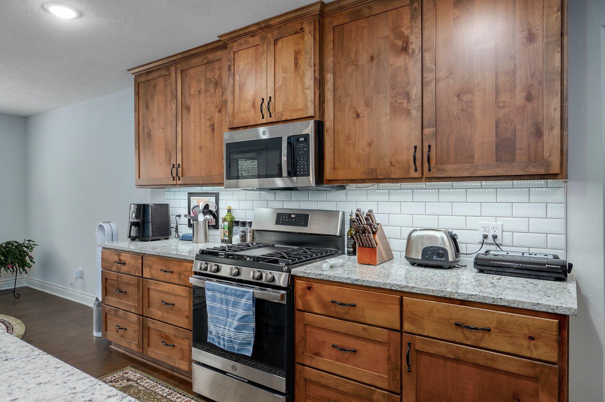 1002 East Tipperary Court Property Photo 15