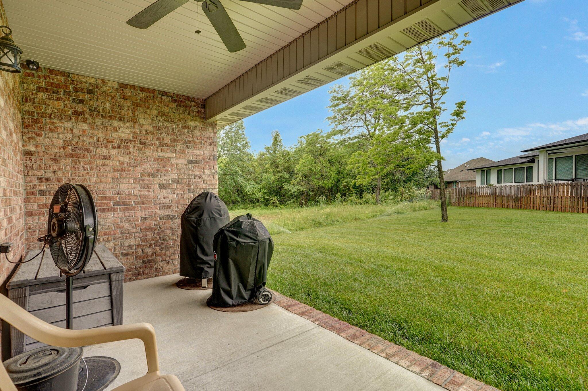 1002 East Tipperary Court Property Photo 31