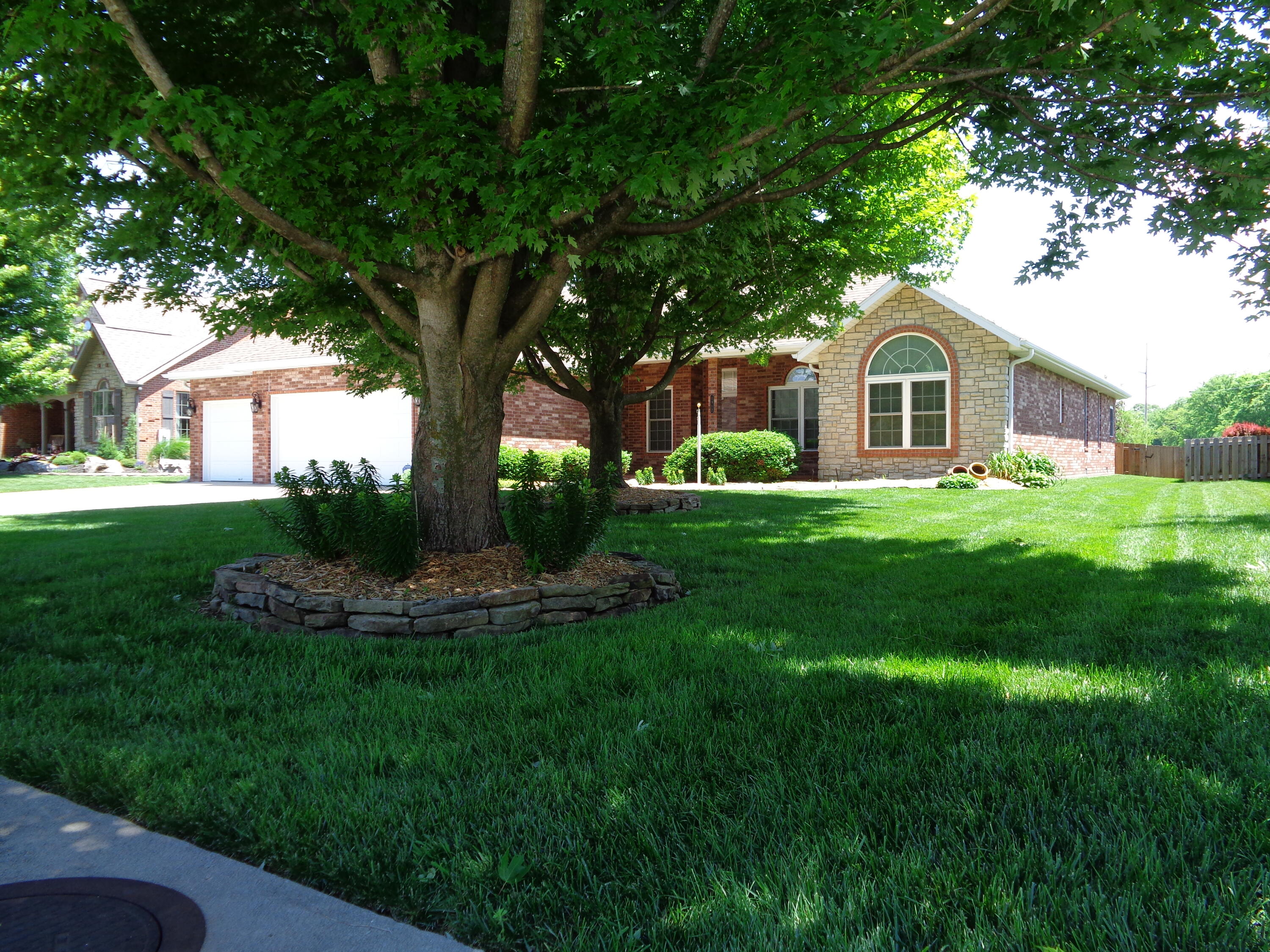 1912 North Winfield Drive Property Photo 5