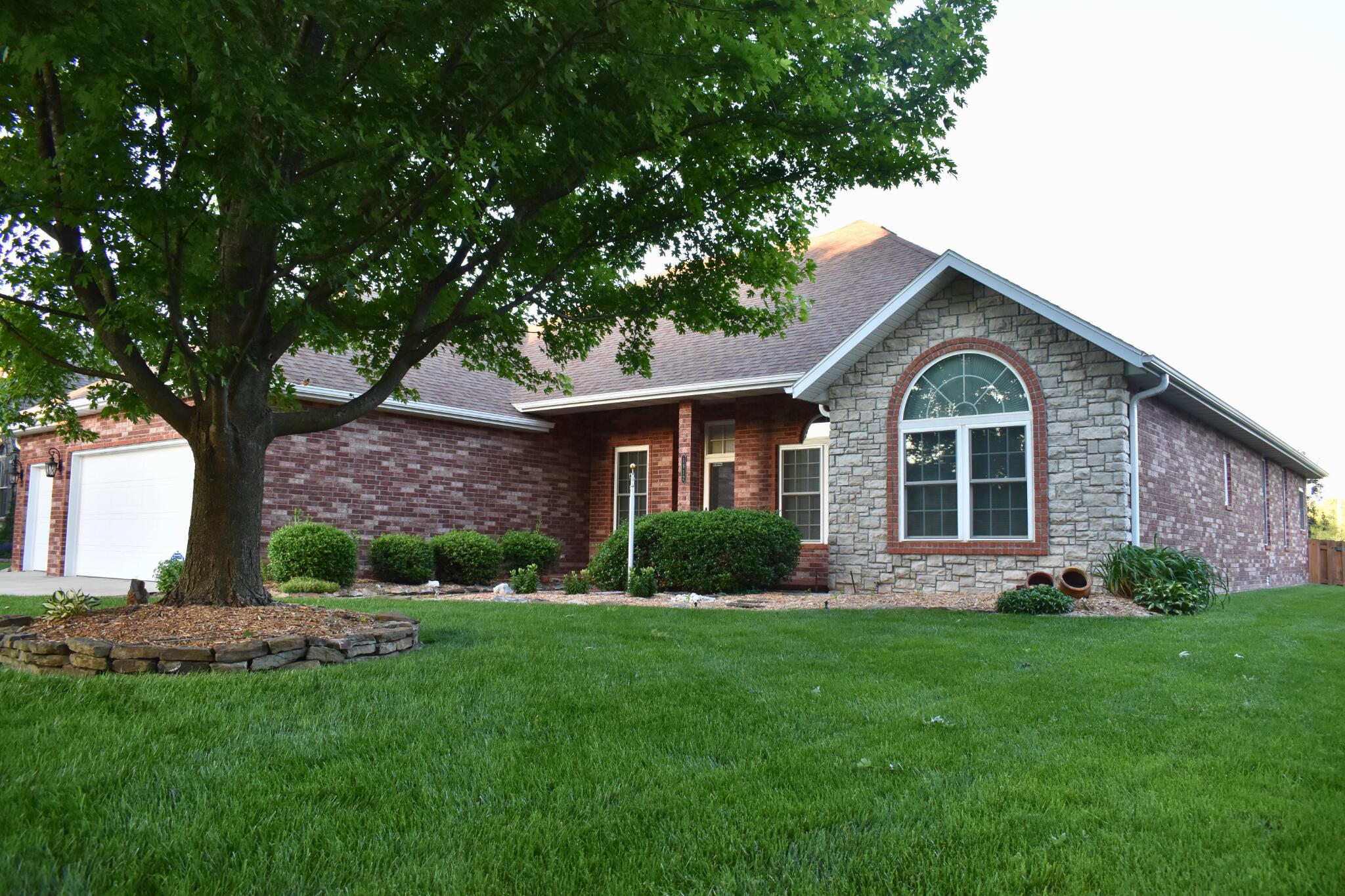 1912 North Winfield Drive Property Photo 6