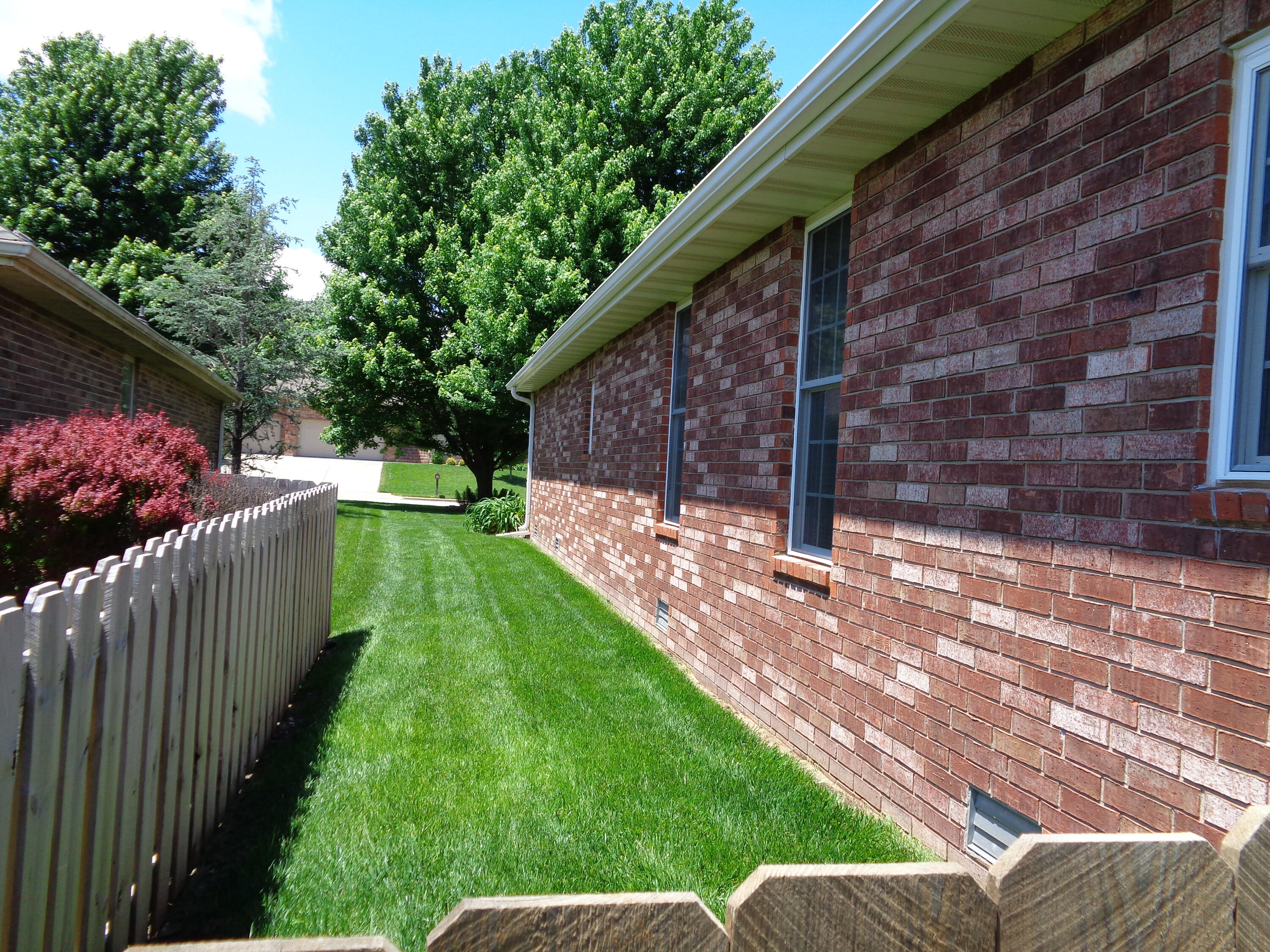 1912 North Winfield Drive Property Photo 8