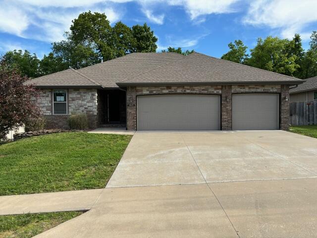 1015 East Lakota Street Property Photo 2