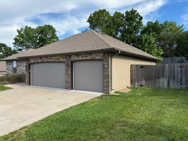 1015 East Lakota Street Property Photo 3