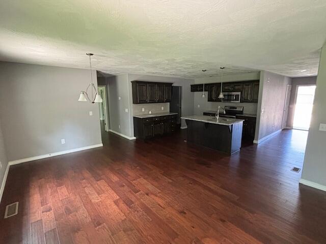 1015 East Lakota Street Property Photo 13