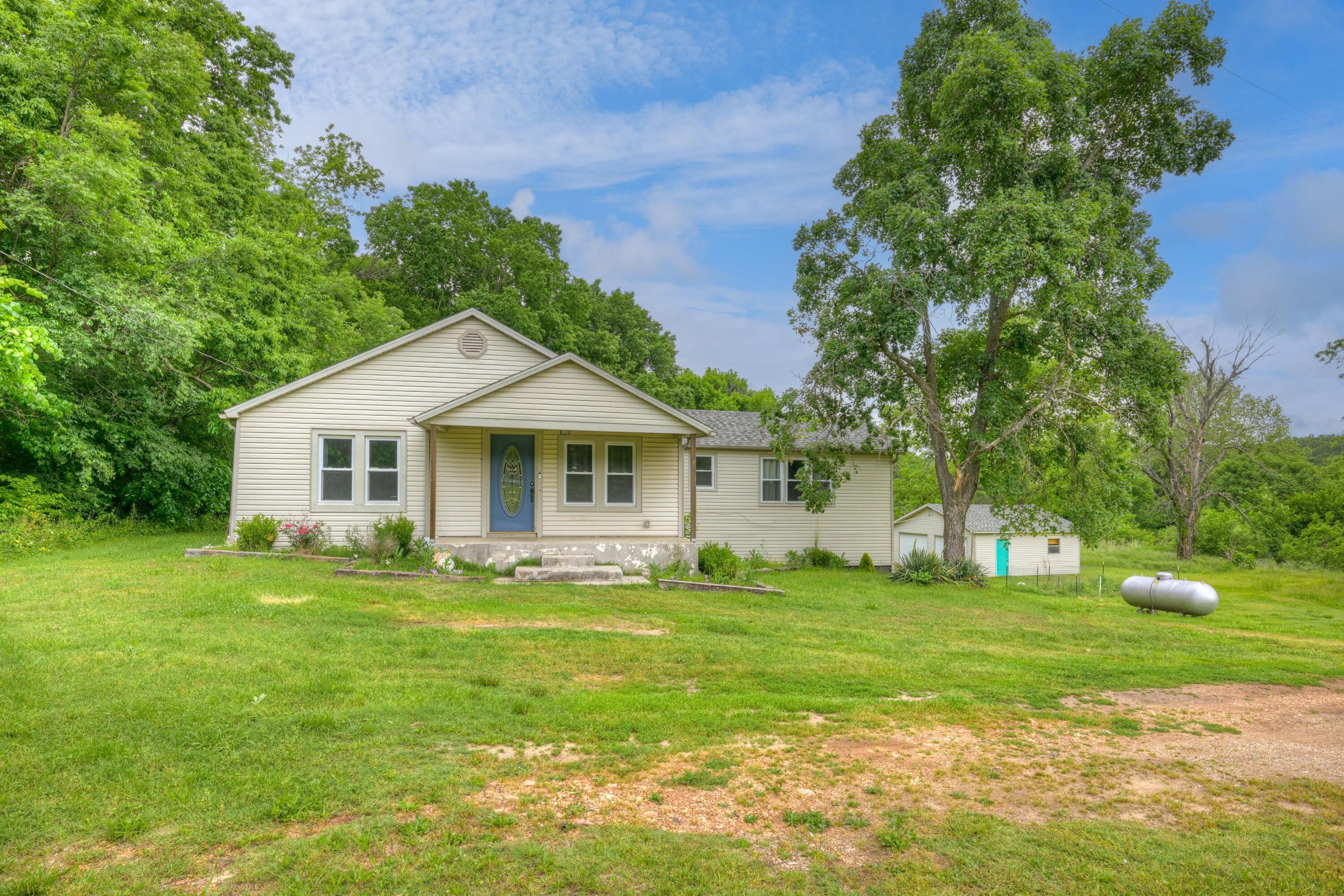 19324 Highway 60 Property Photo 1