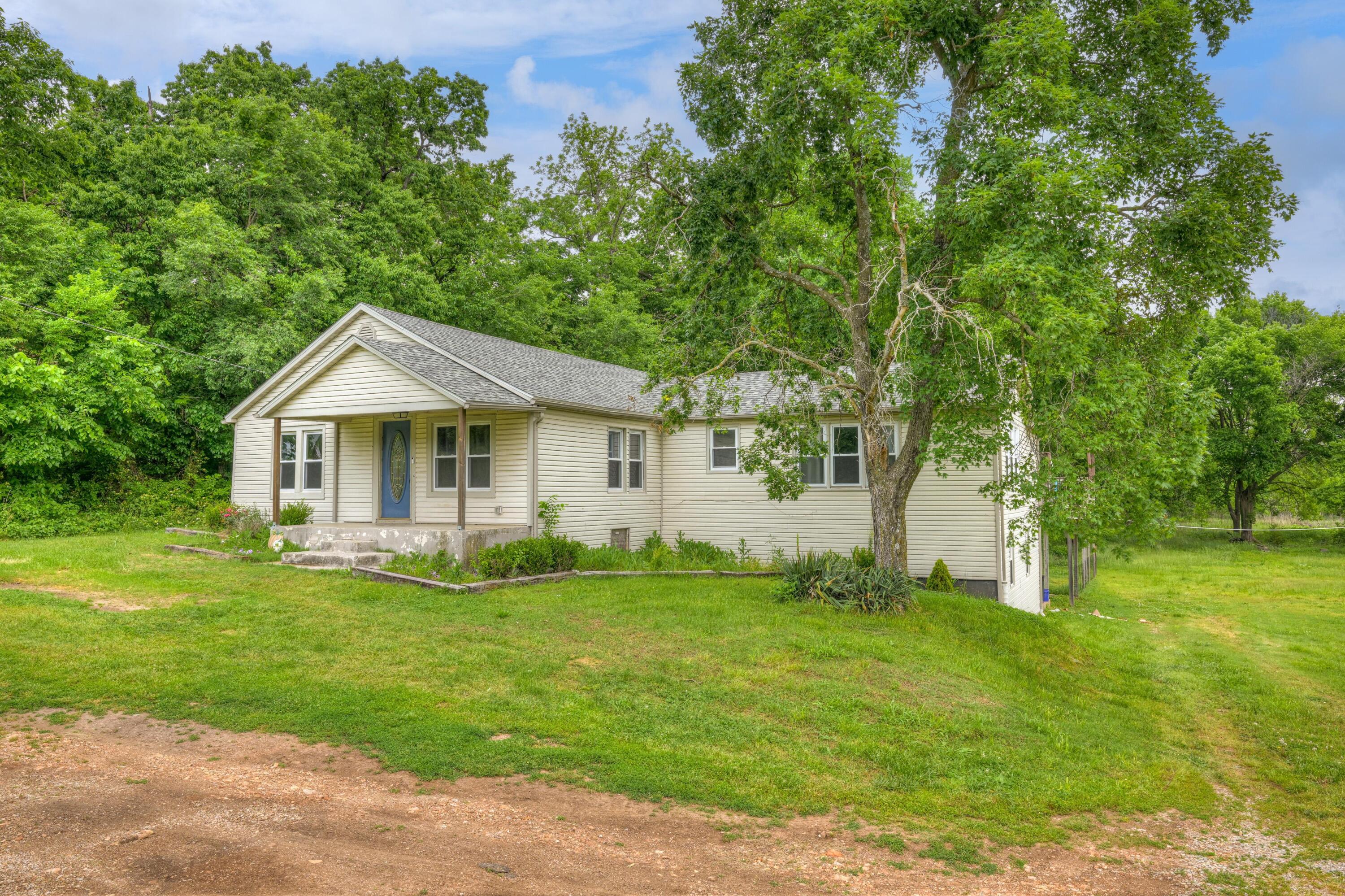 19324 Highway 60 Property Photo 2