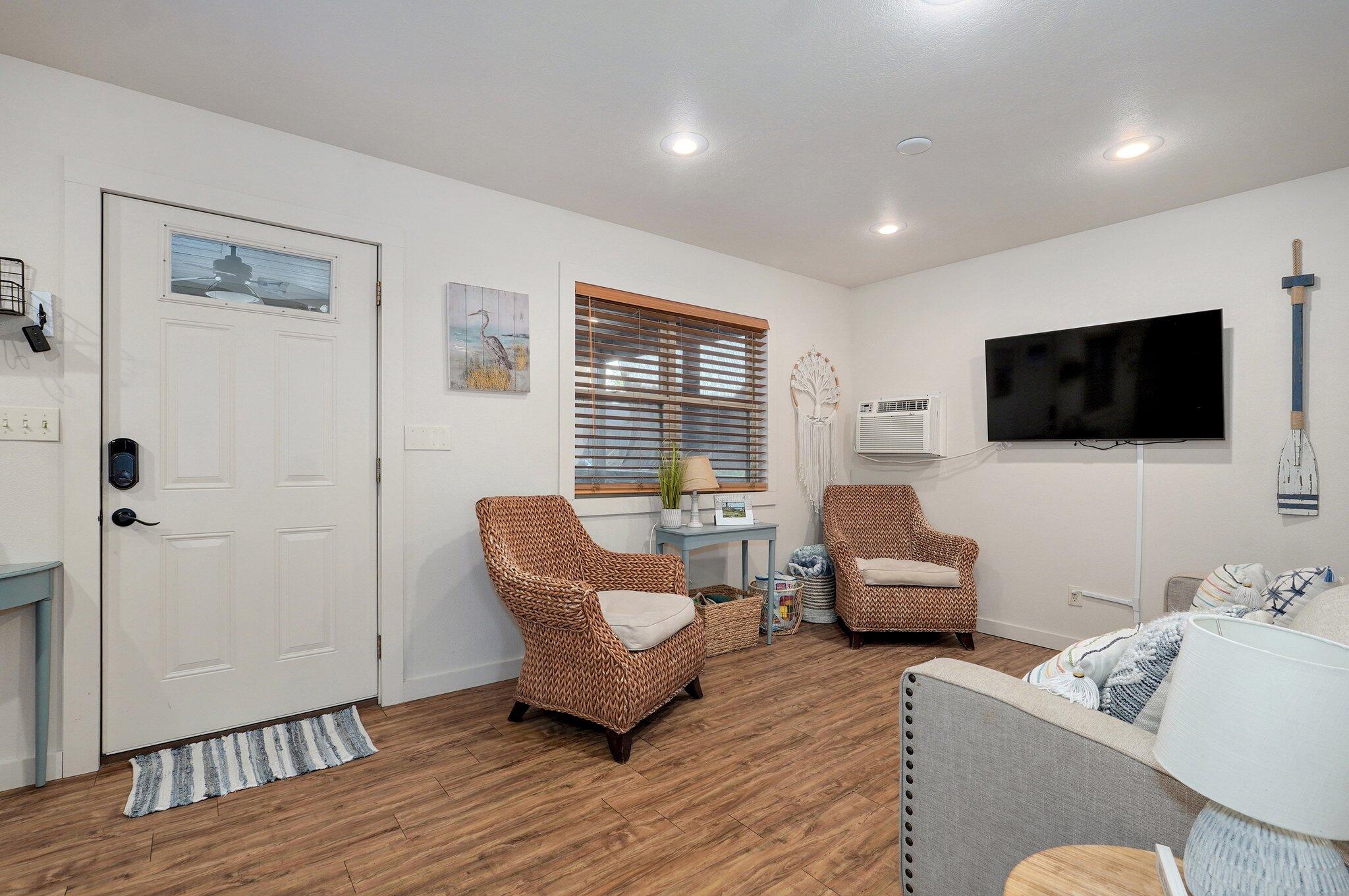 4656 West State Highway H Property Photo 10